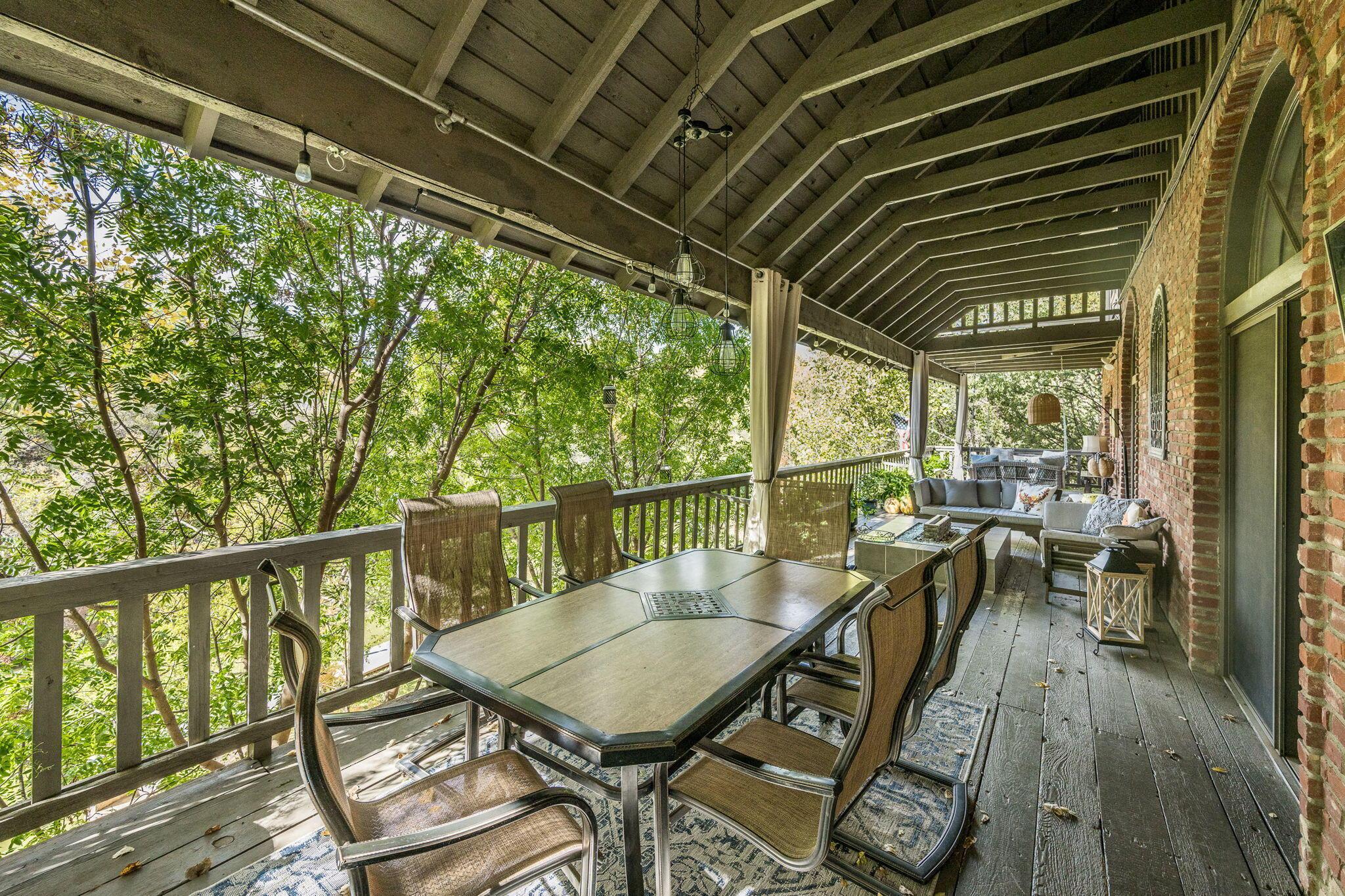 170 Dolphin Terrace Property Photo 39