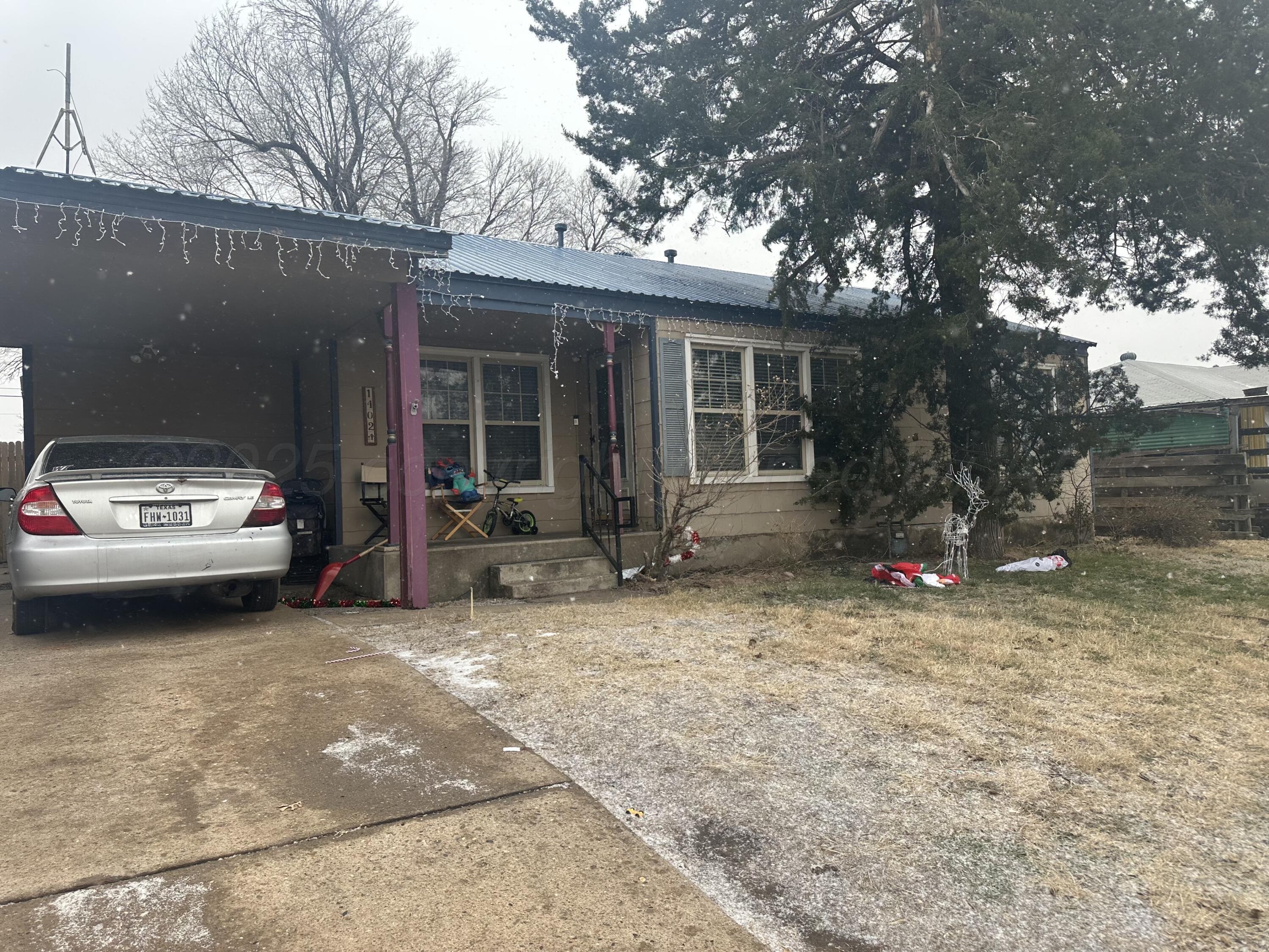 1402 Cooley Drive Property Photo