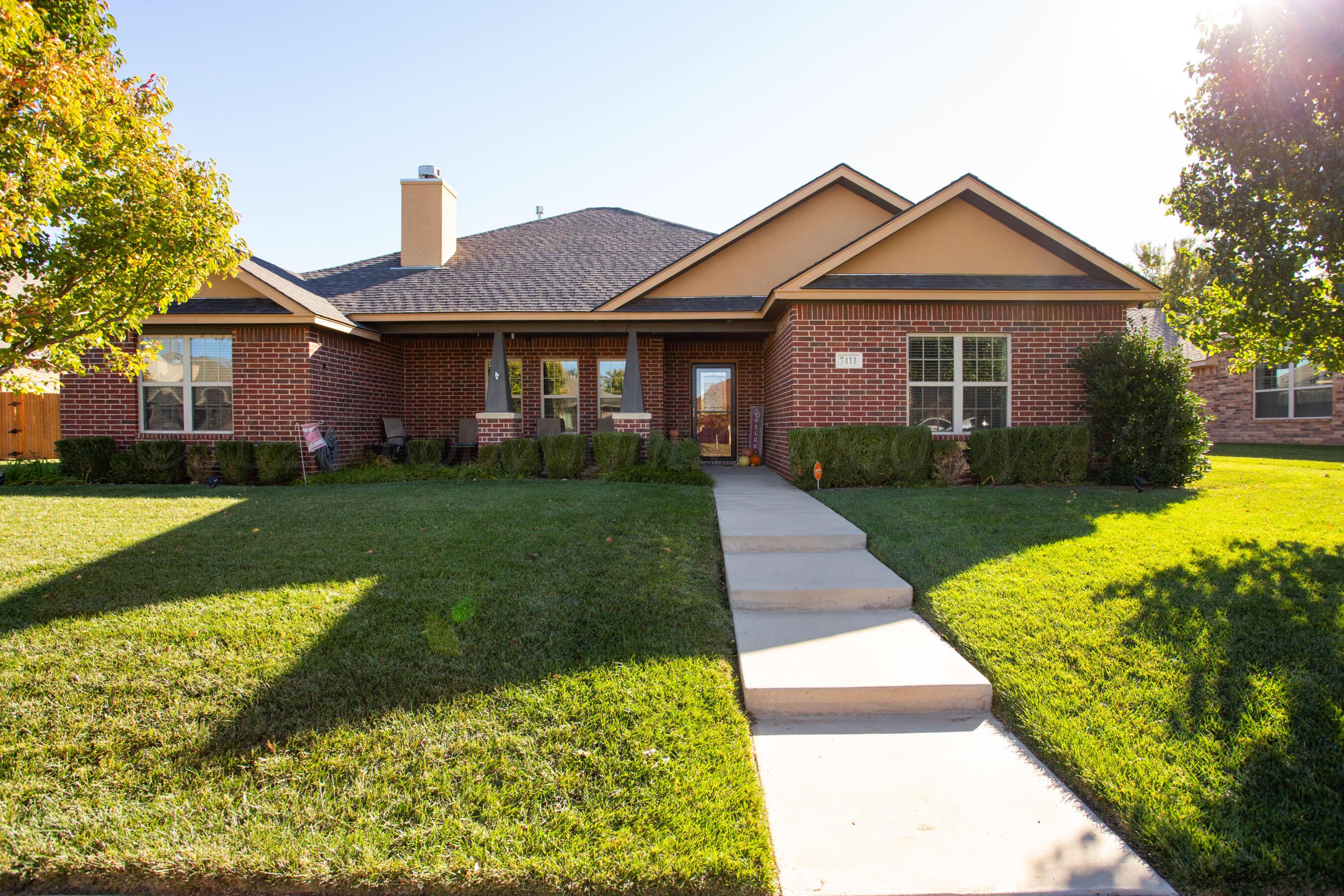 7411 Columbus Drive Property Photo 1