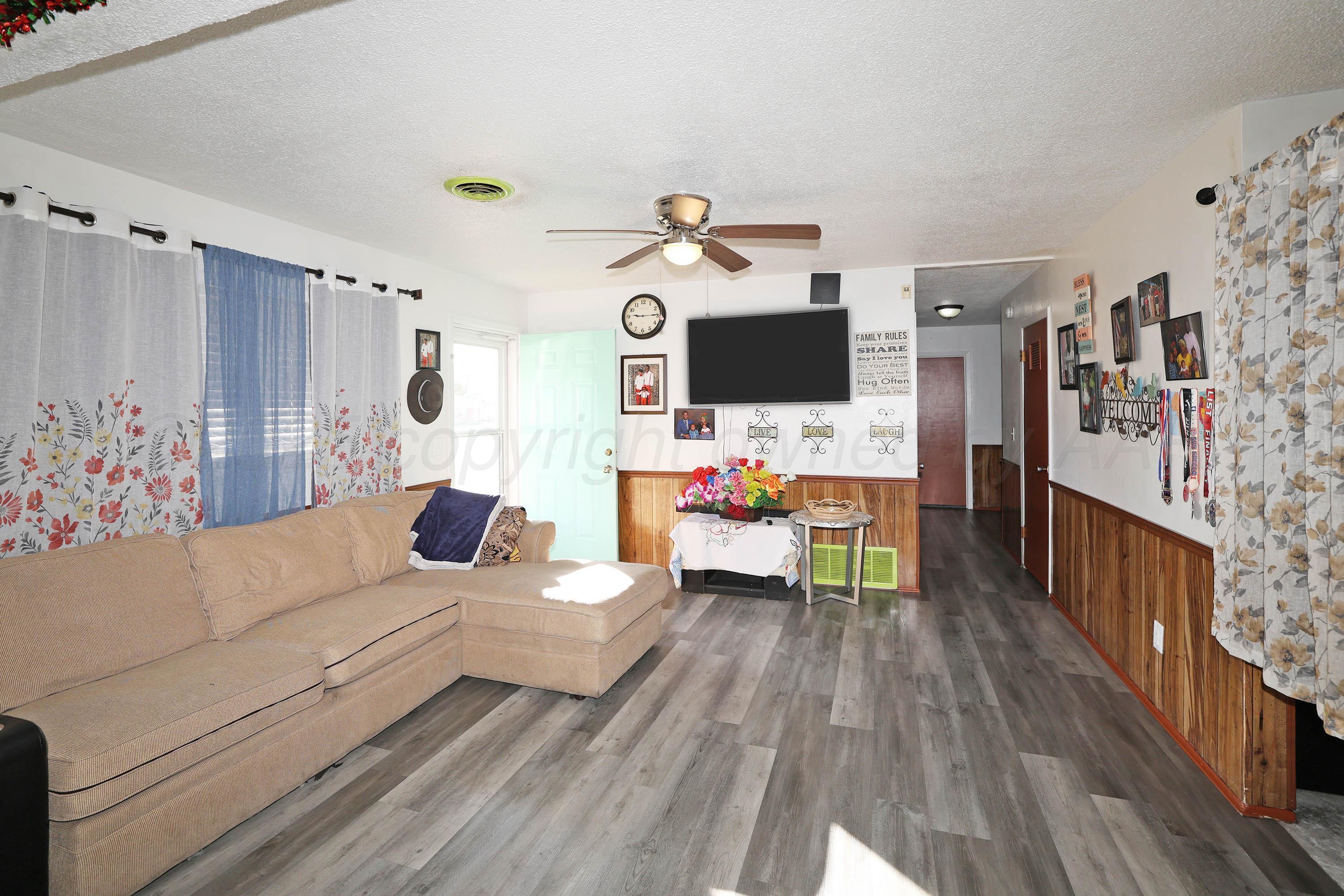 1203 Jasmine Street Property Photo 6