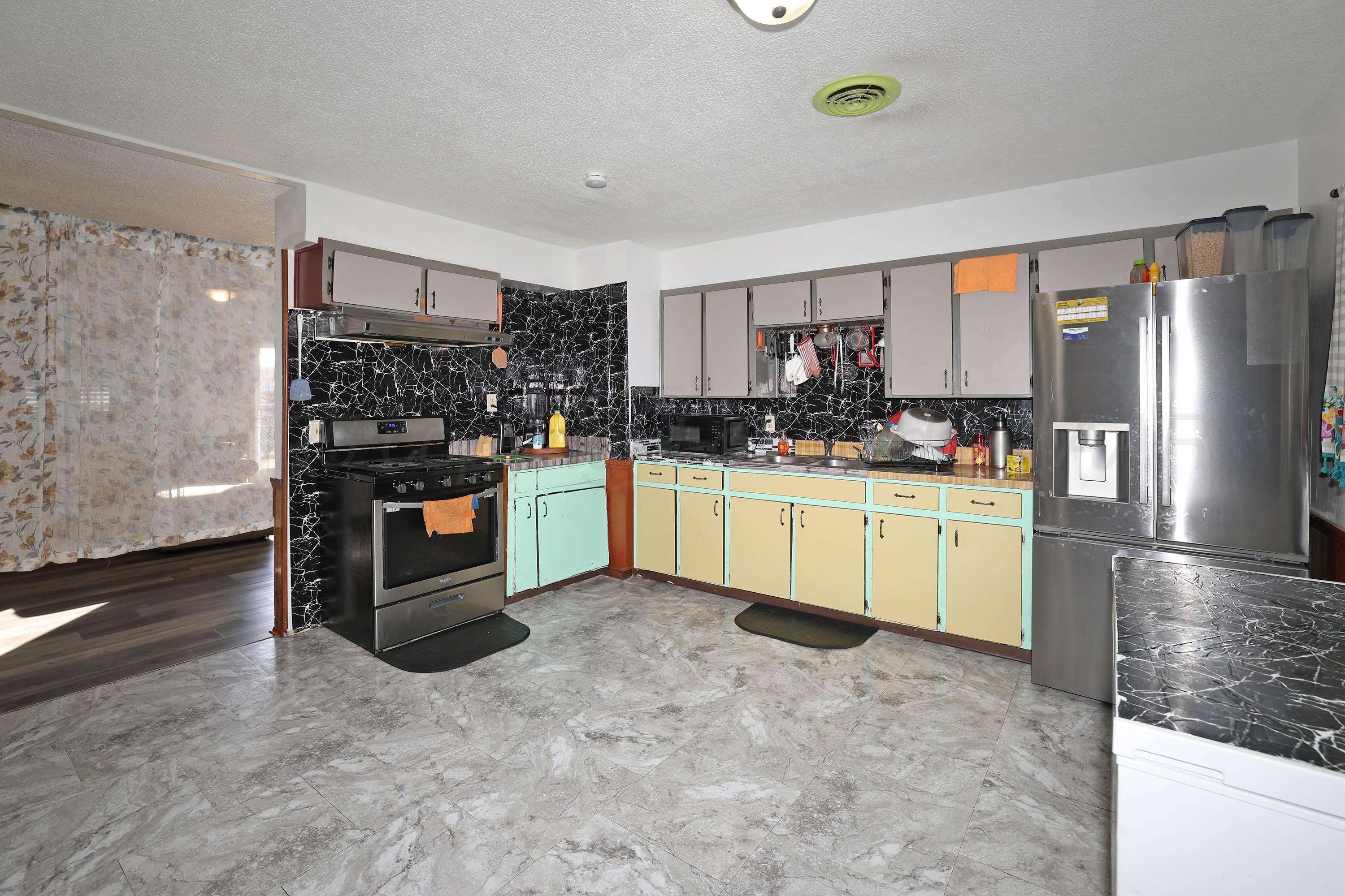 1203 Jasmine Street Property Photo 8