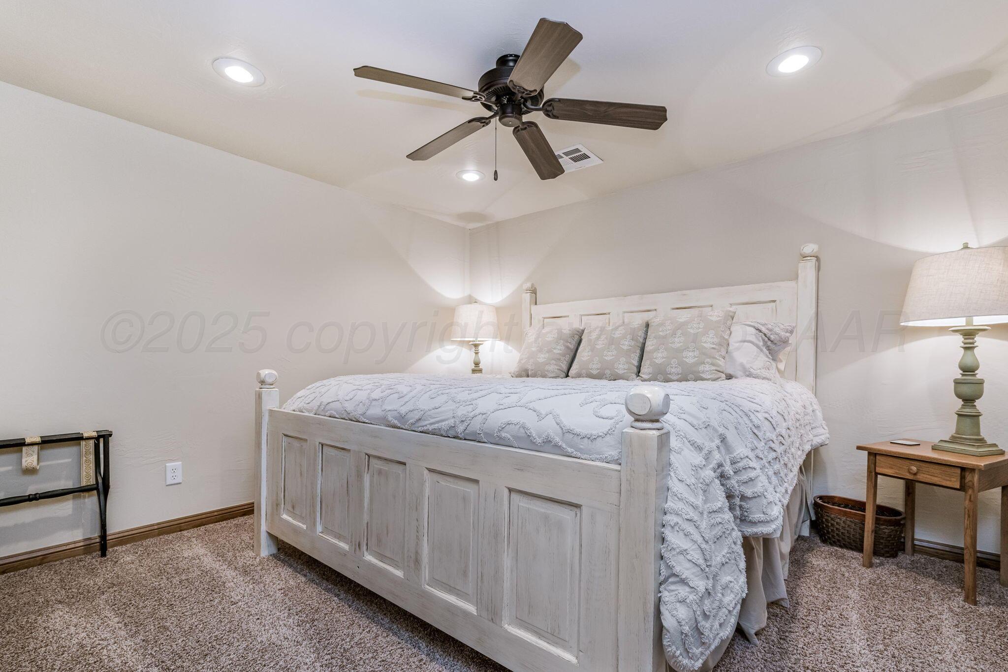 100 Thomas Lane Property Photo 25