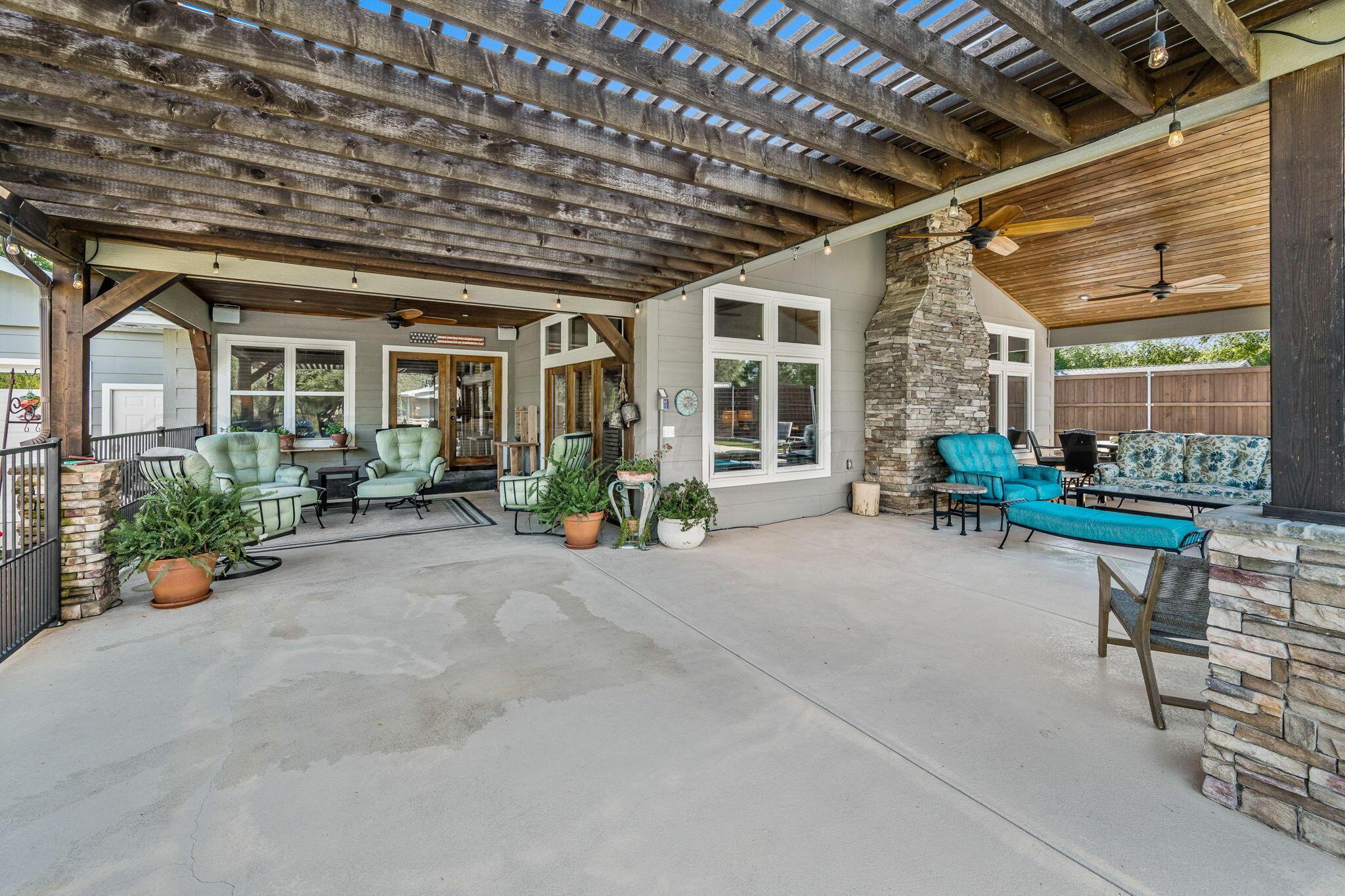 100 Thomas Lane Property Photo 27