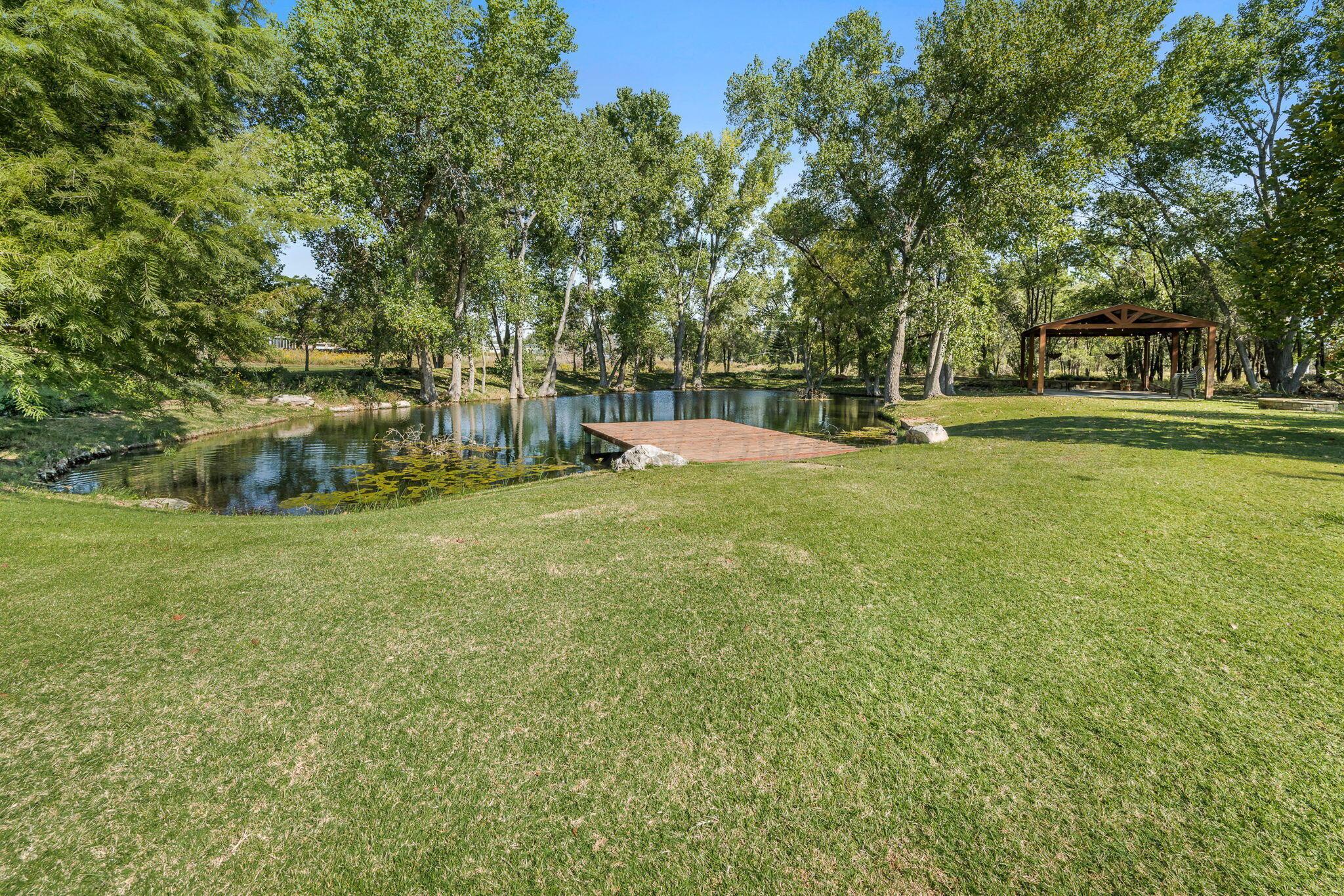 100 Thomas Lane Property Photo 37