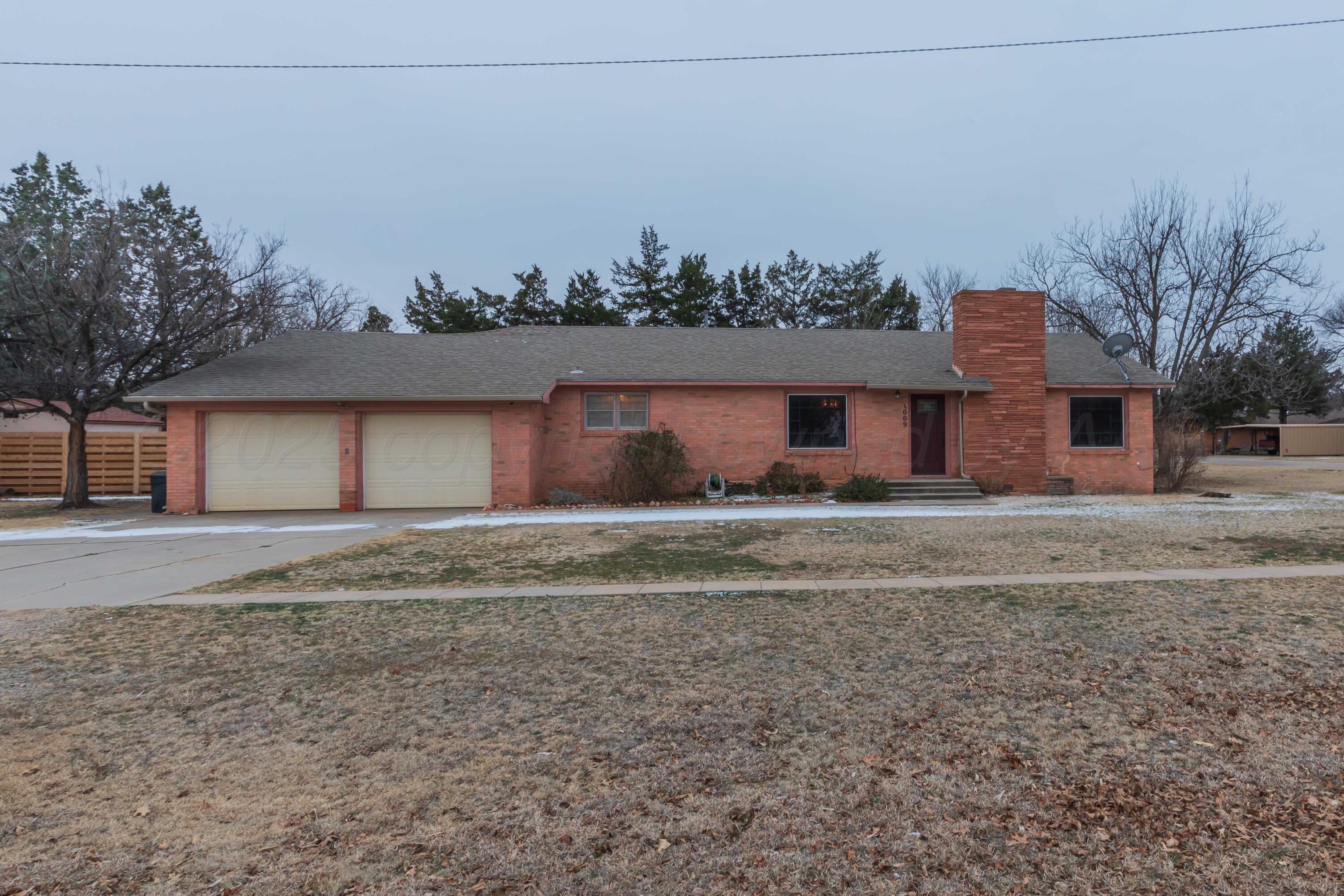 1009 W Third Street Property Photo
