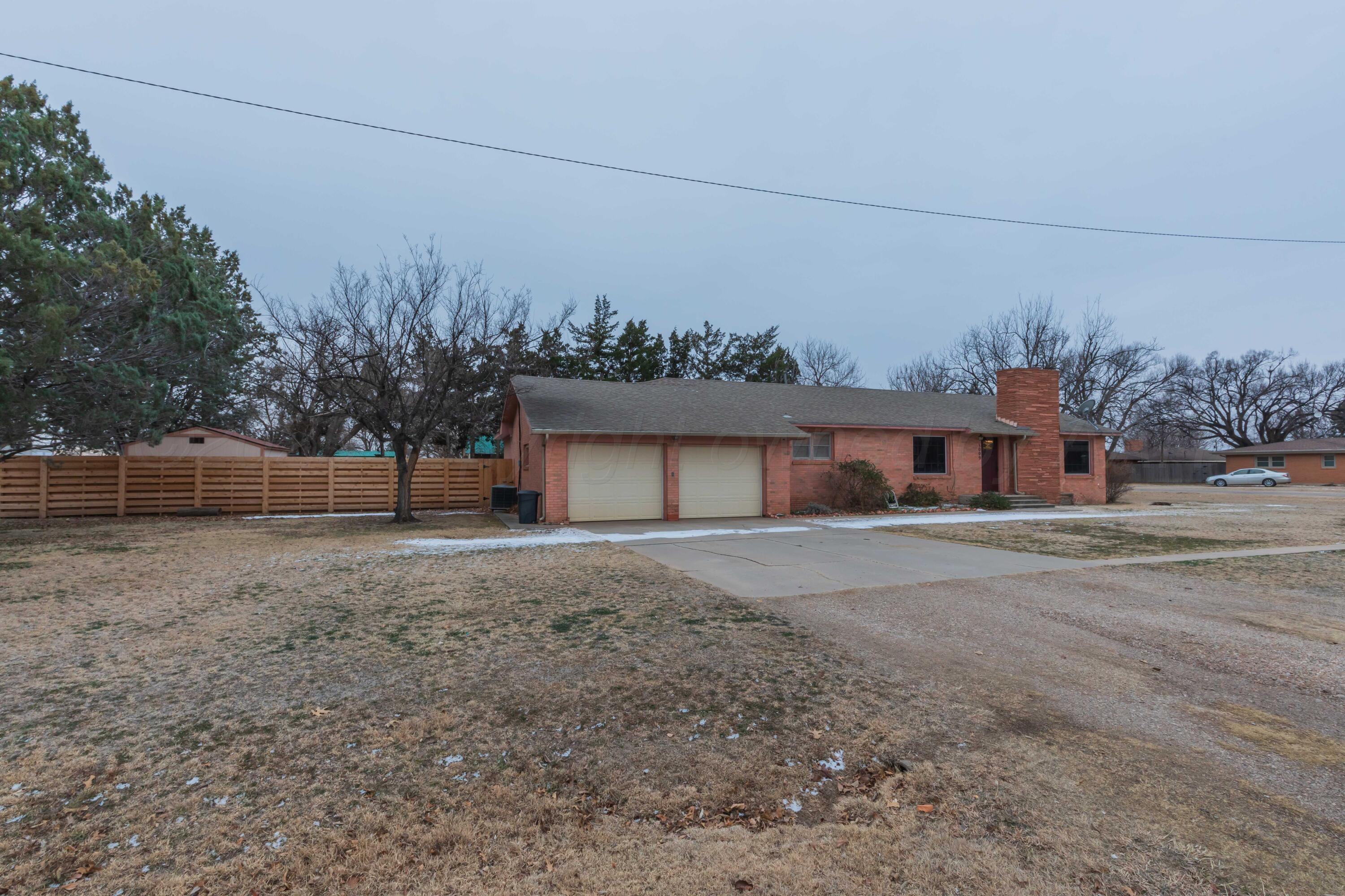 1009 W Third Street Property Photo 41