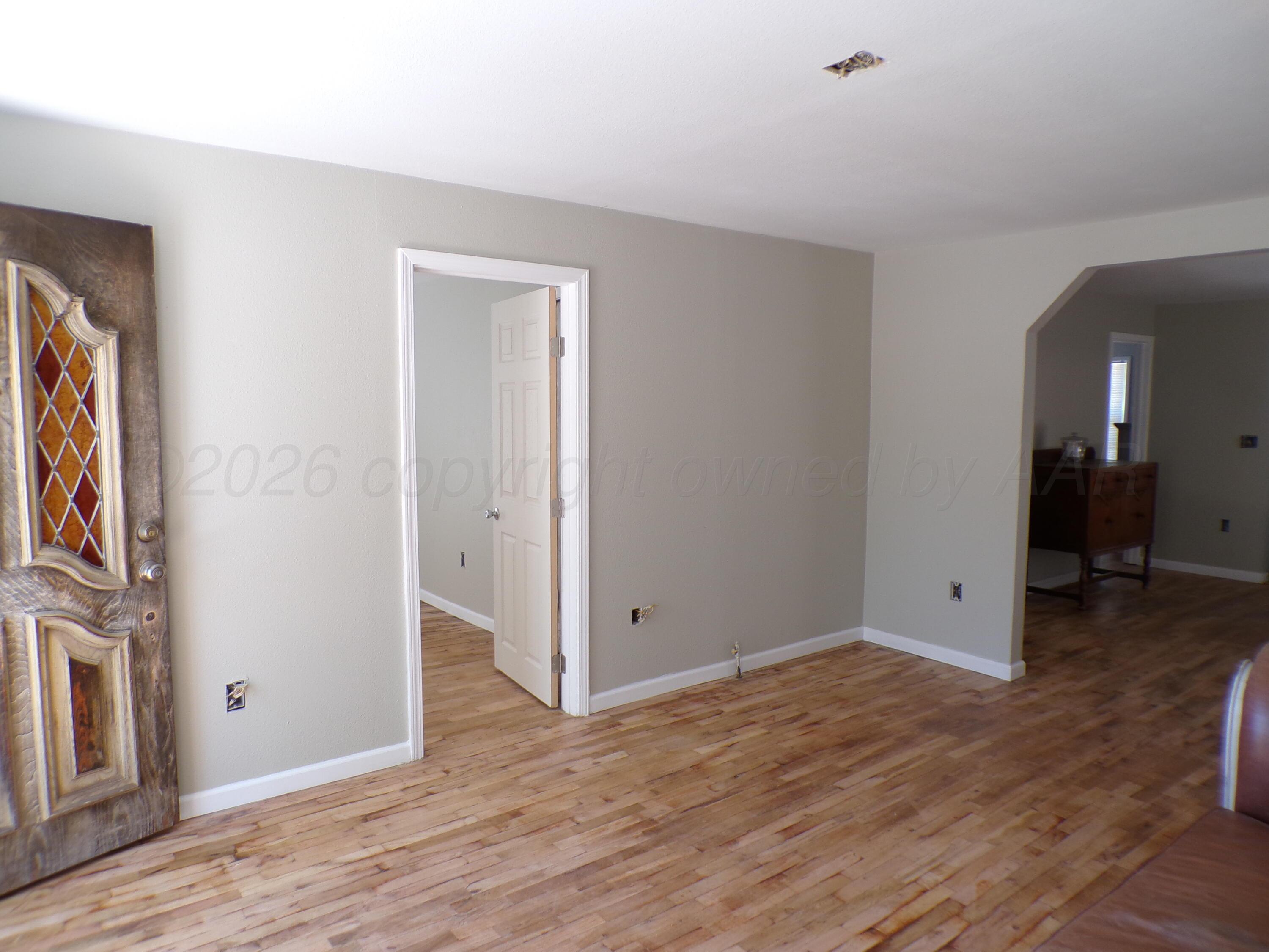 522 Allen Avenue Property Photo 4