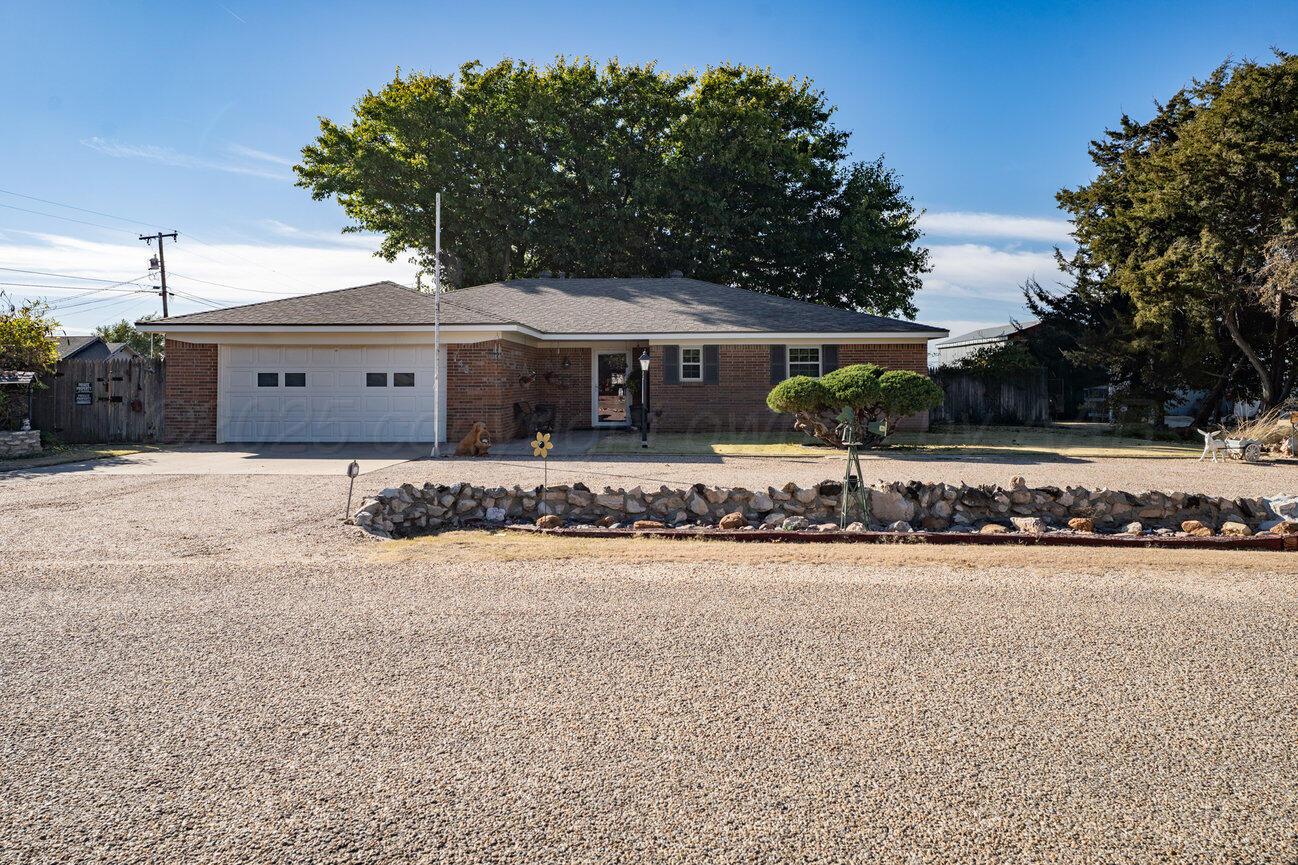 148 Buffalo Trail Property Photo 1