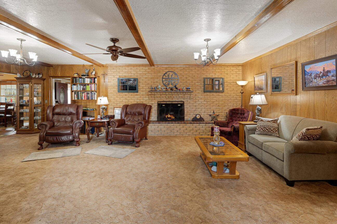 148 Buffalo Trail Property Photo 6