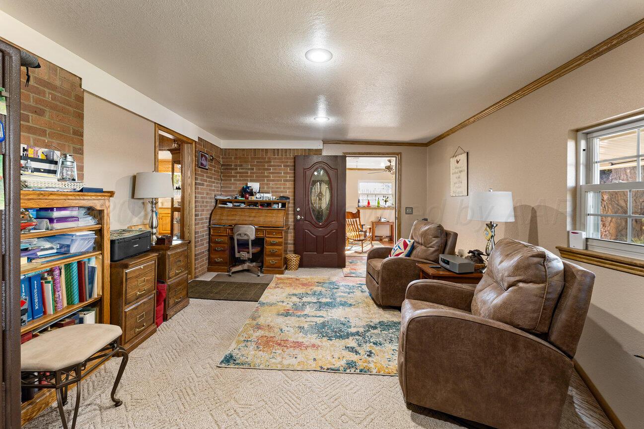 148 Buffalo Trail Property Photo 24