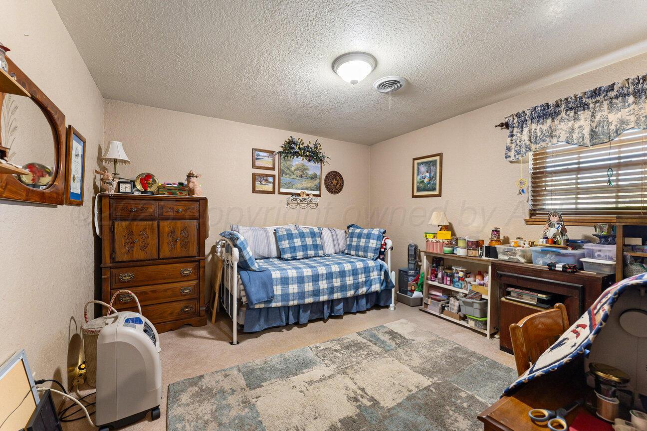 148 Buffalo Trail Property Photo 32