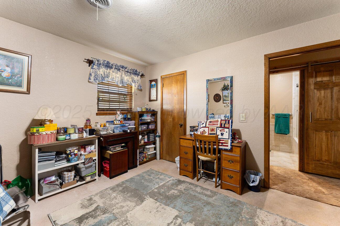 148 Buffalo Trail Property Photo 33