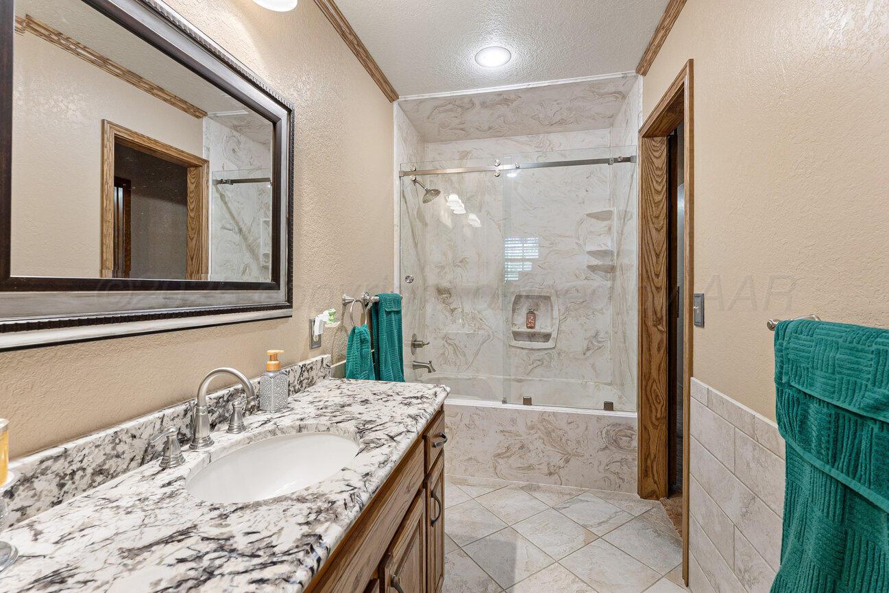 148 Buffalo Trail Property Photo 36