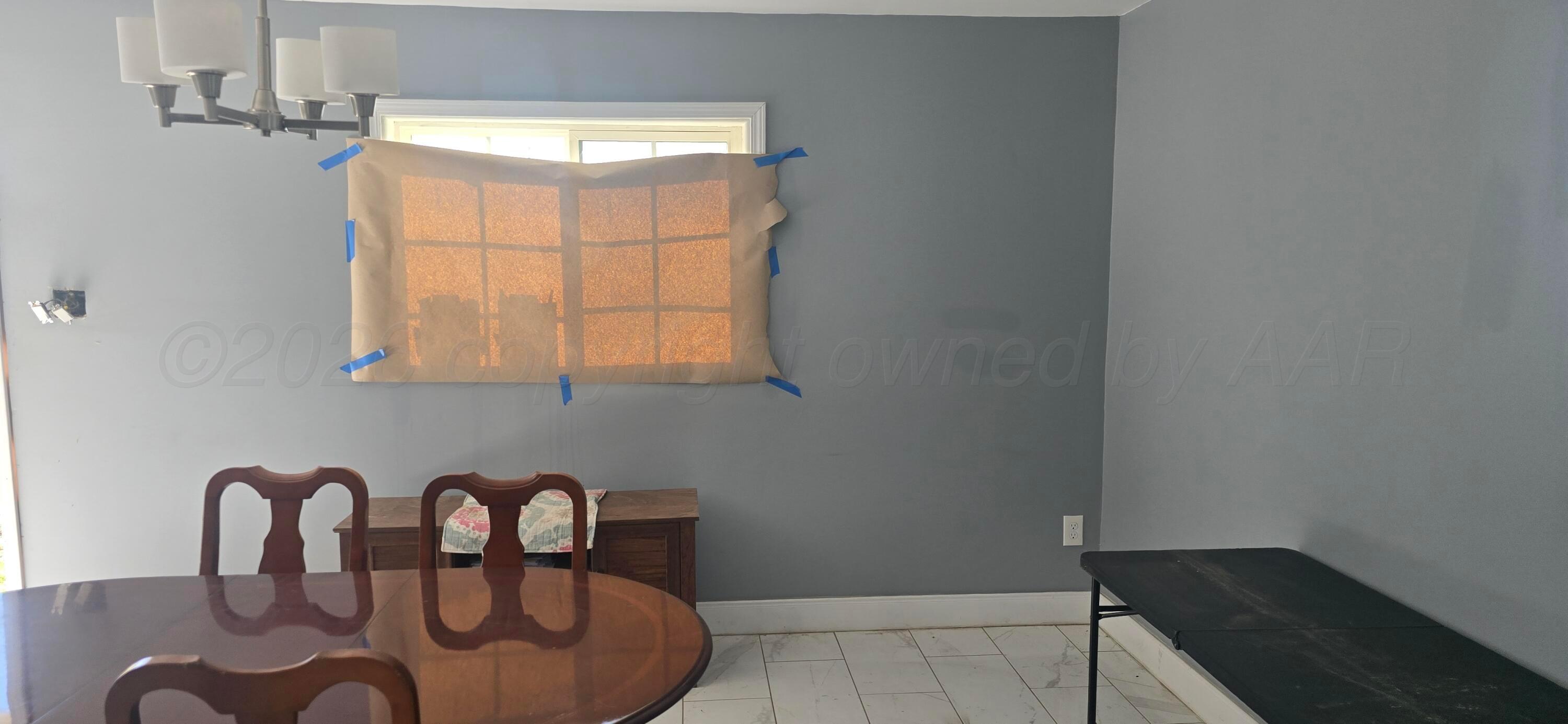904 Elmore Street Property Photo 11