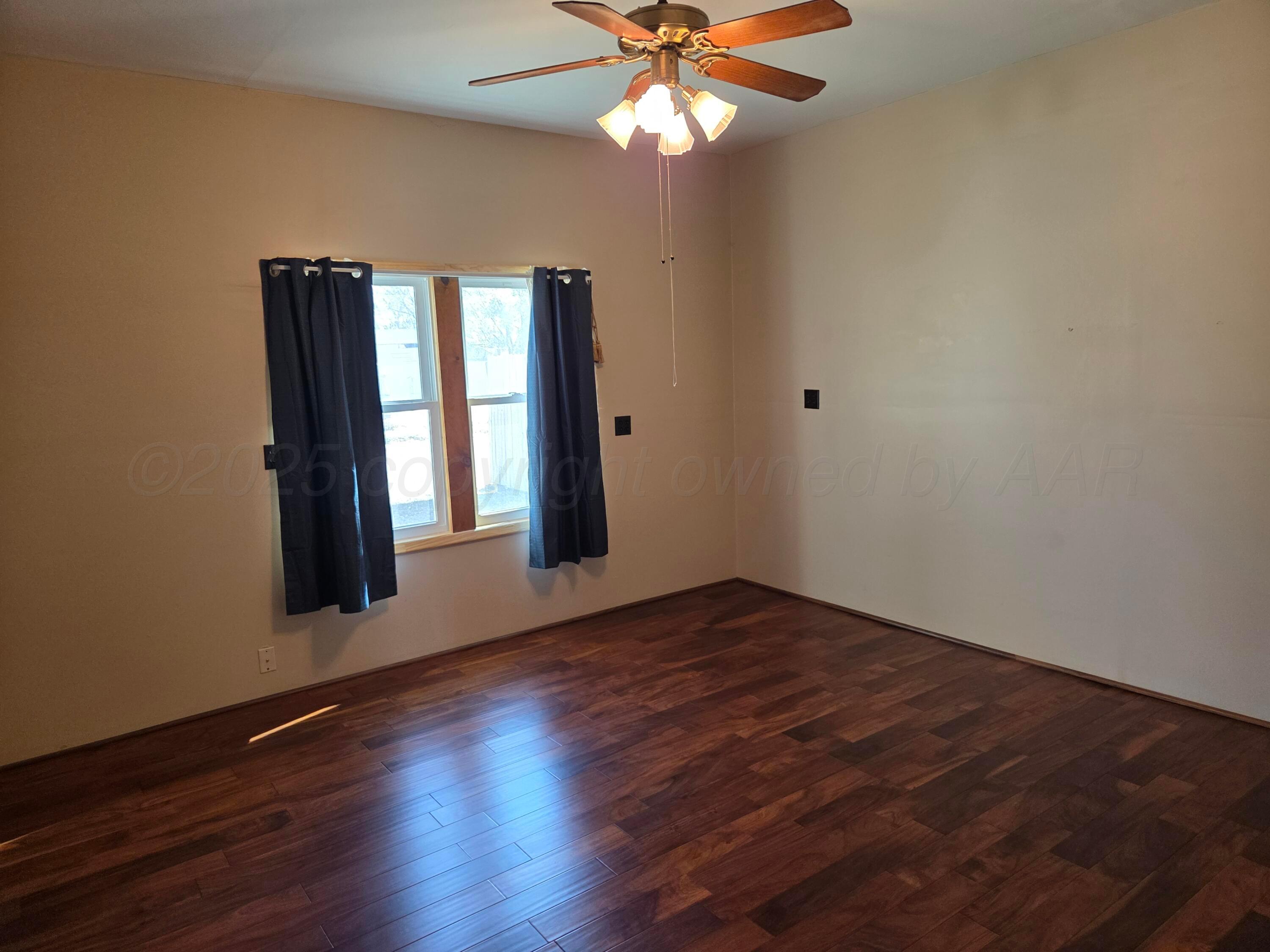 414 S Cedar Street Property Photo 8