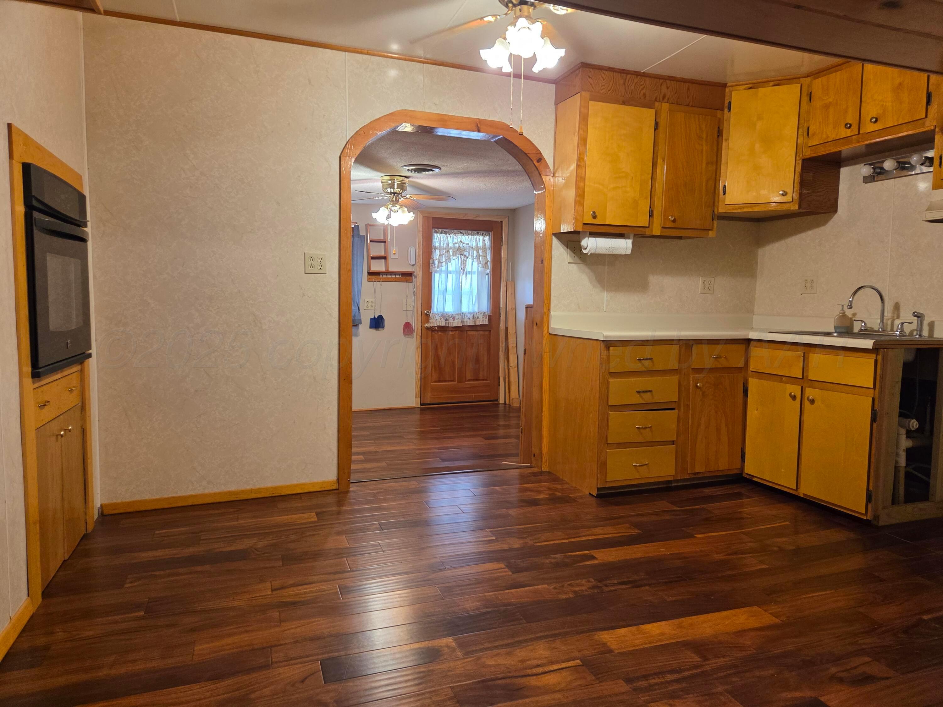 414 S Cedar Street Property Photo 14