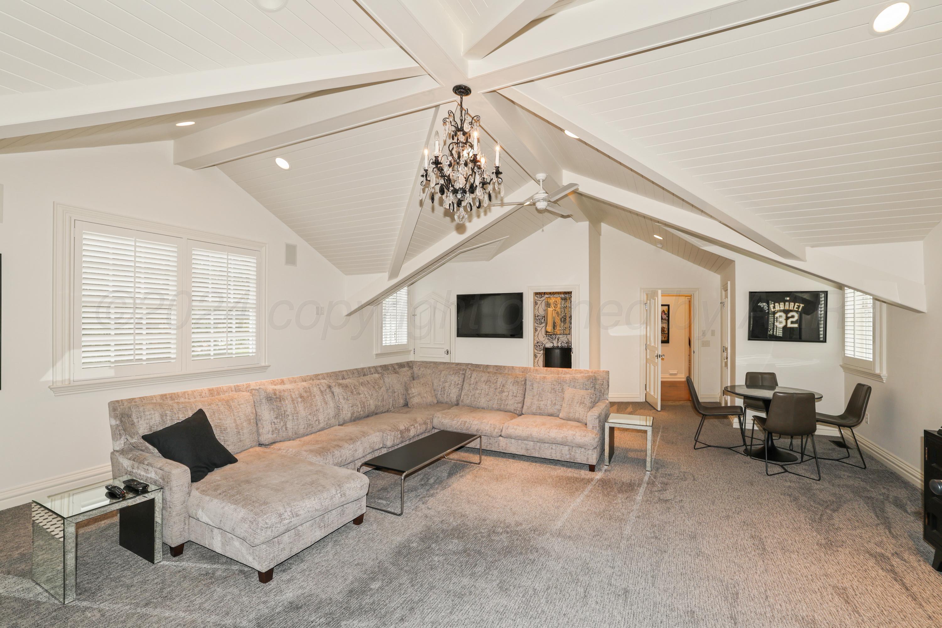 33 Oldham Circle Property Photo 62