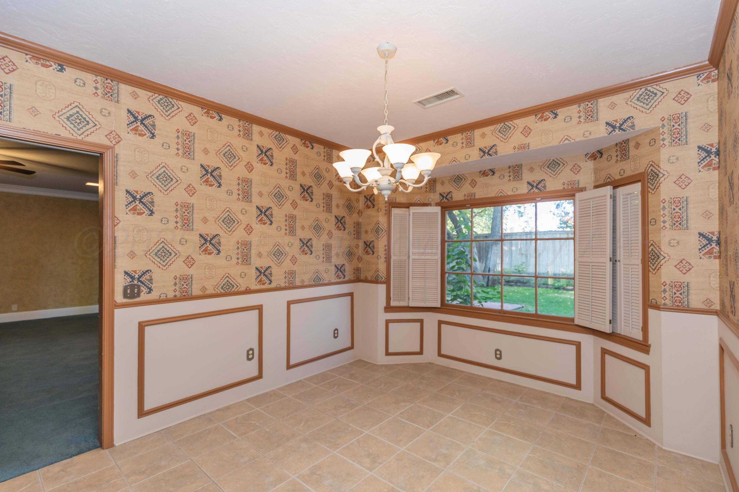 2131 N Charles Street Property Photo 17