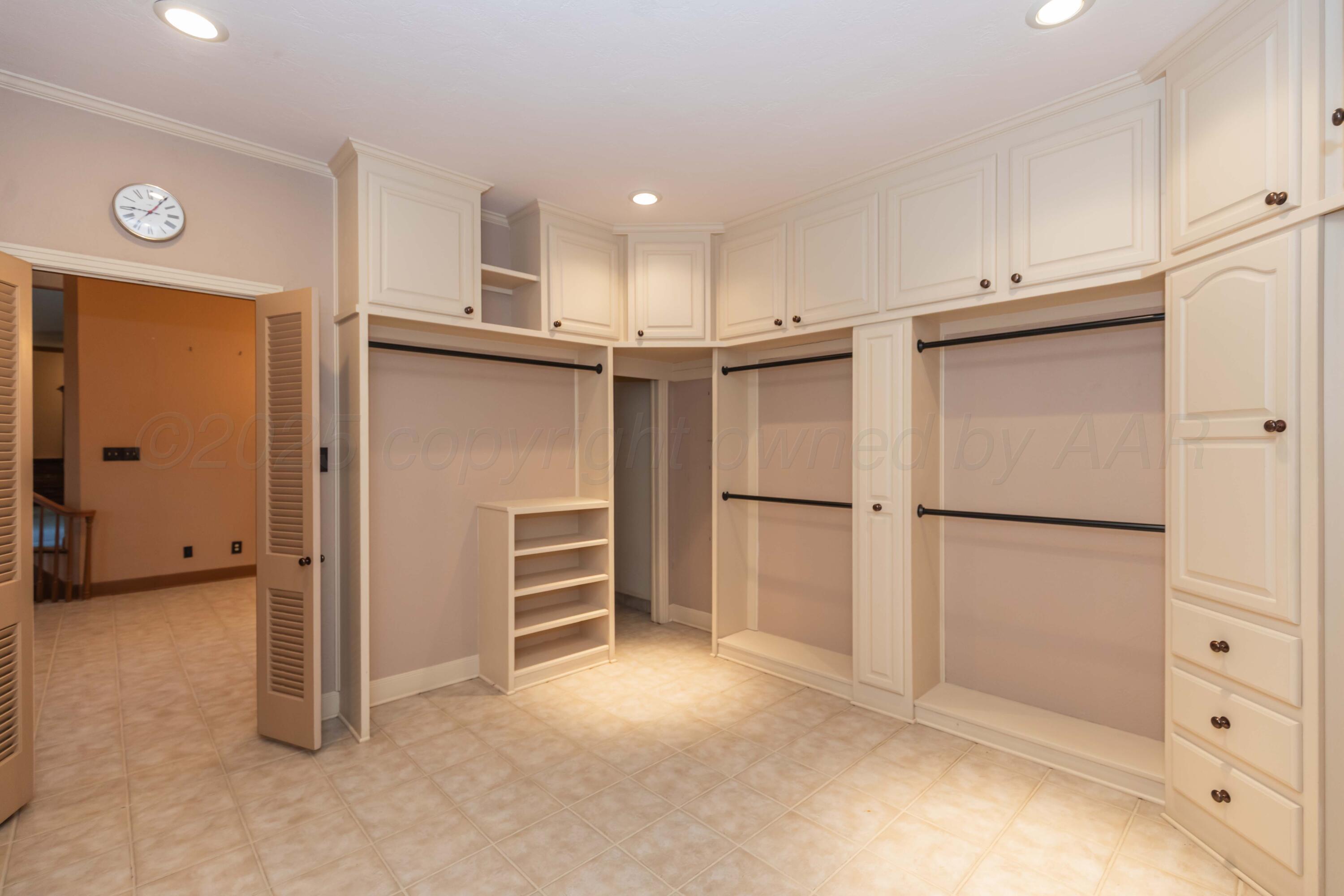 2131 N Charles Street Property Photo 42