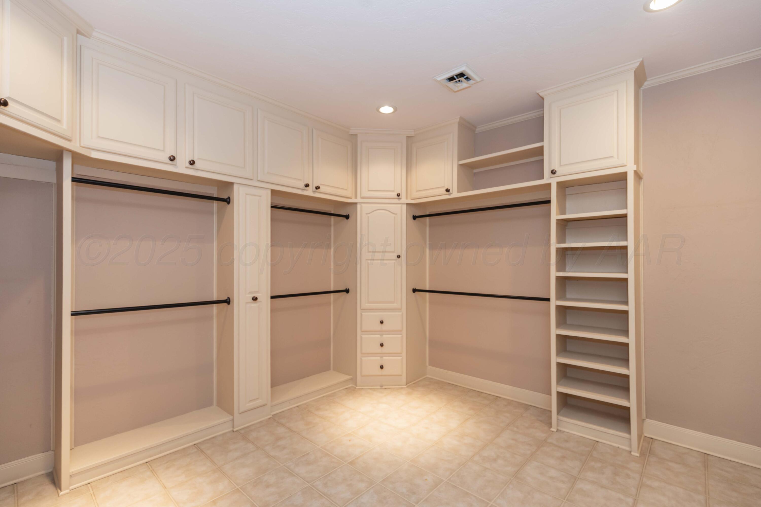 2131 N Charles Street Property Photo 43
