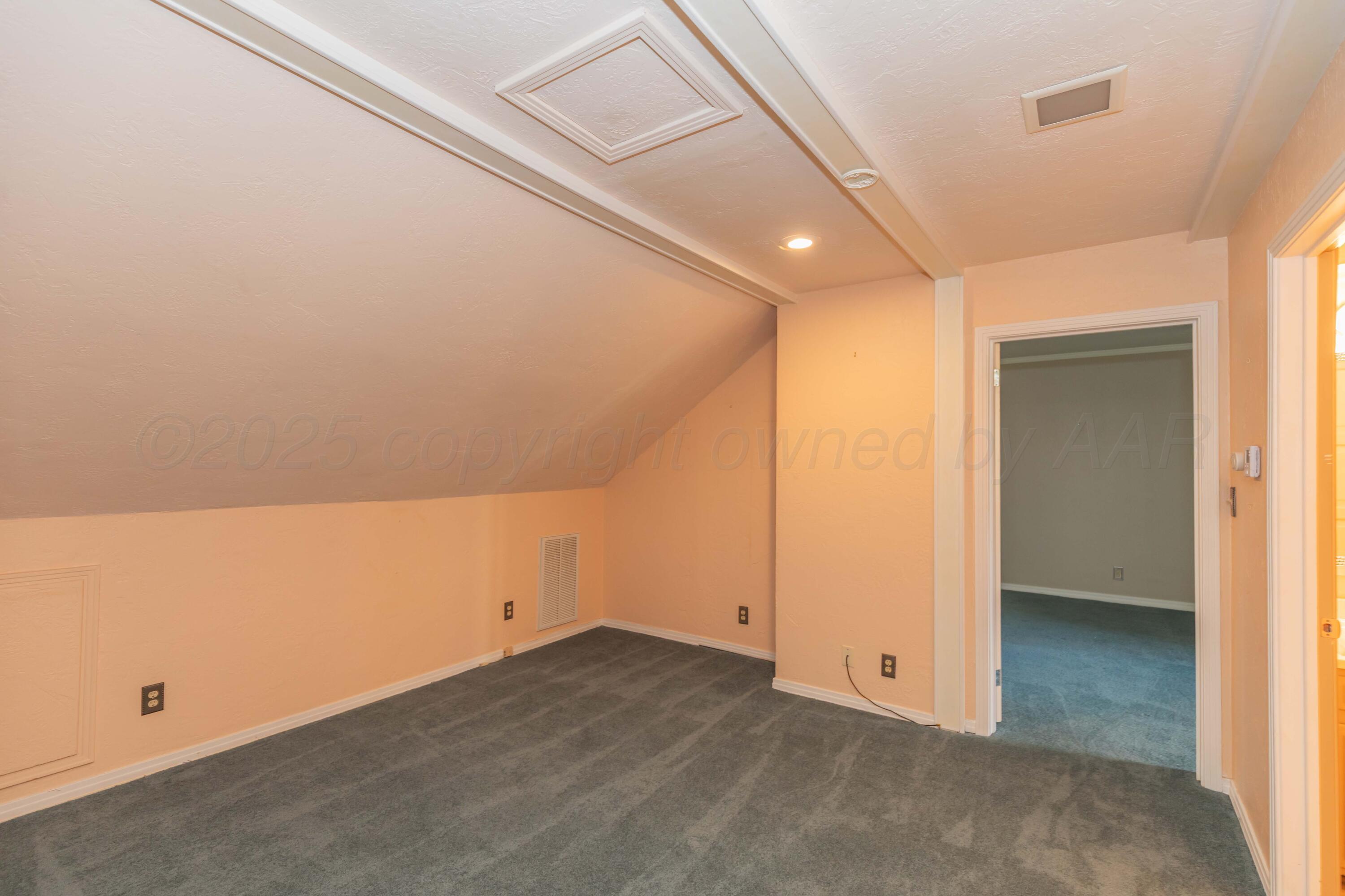 2131 N Charles Street Property Photo 55