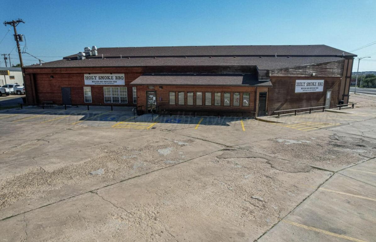 900 N Cedar Street Property Photo 3