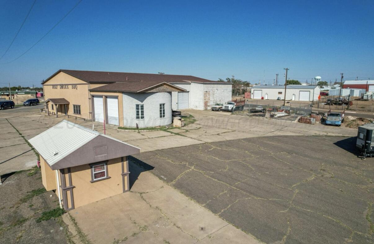 900 N Cedar Street Property Photo 22