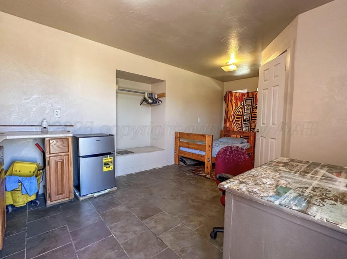 900 N Cedar Street Property Photo 23