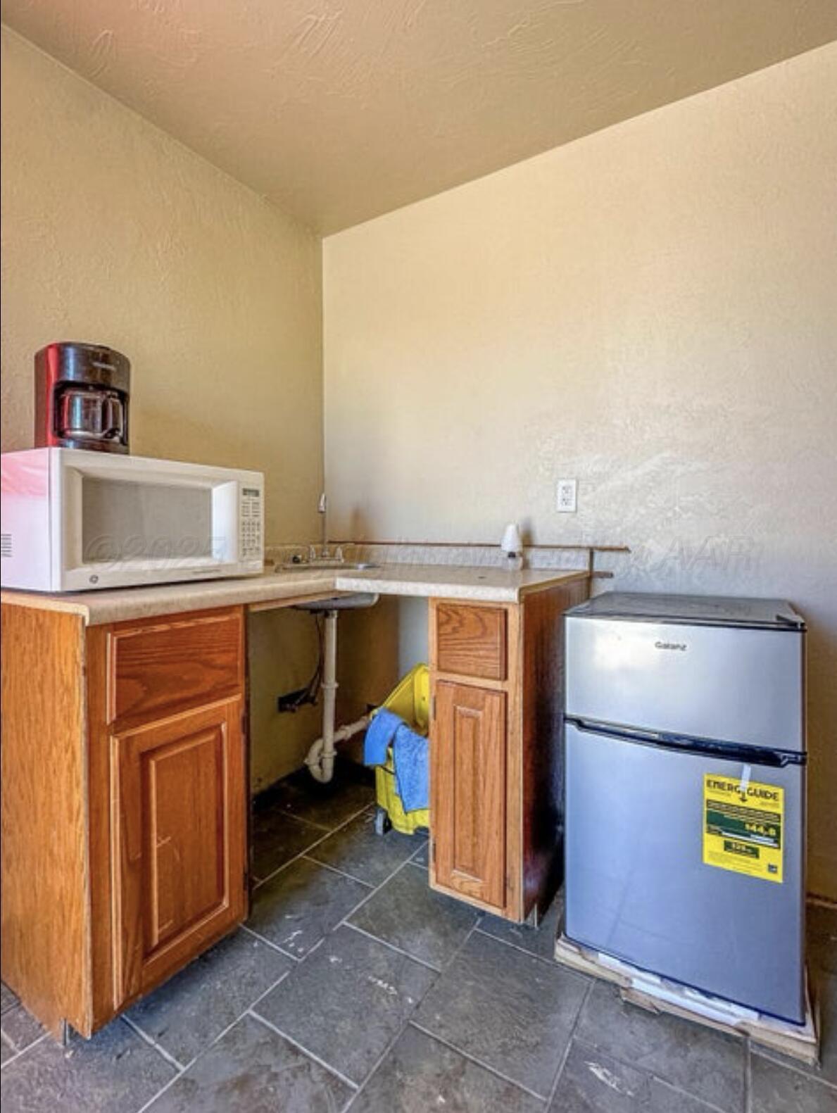 900 N Cedar Street Property Photo 25