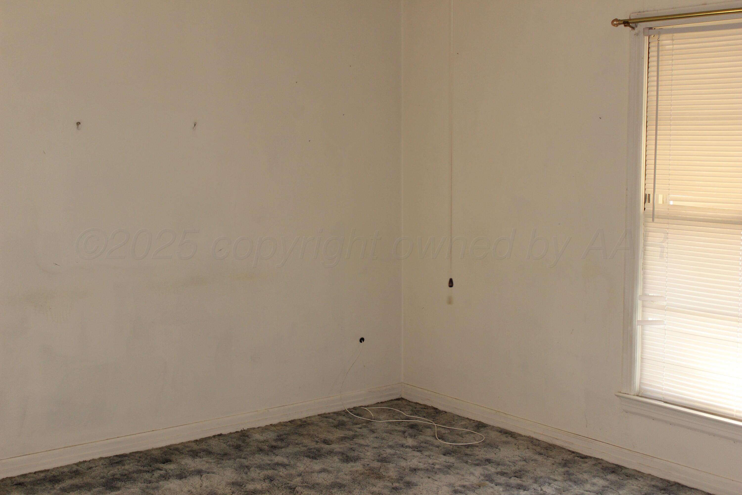 208 Star Street Property Photo 3