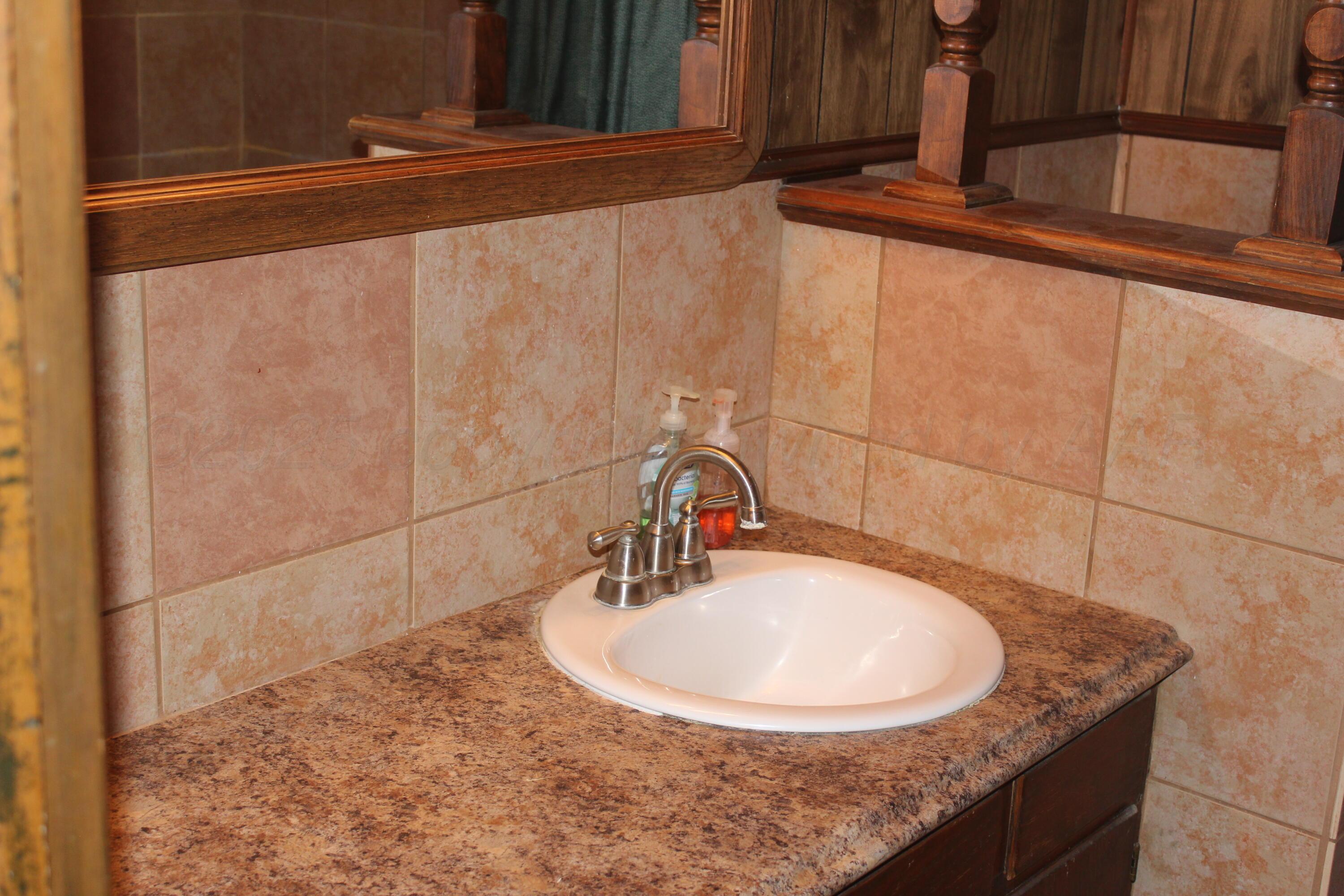 208 Star Street Property Photo 5