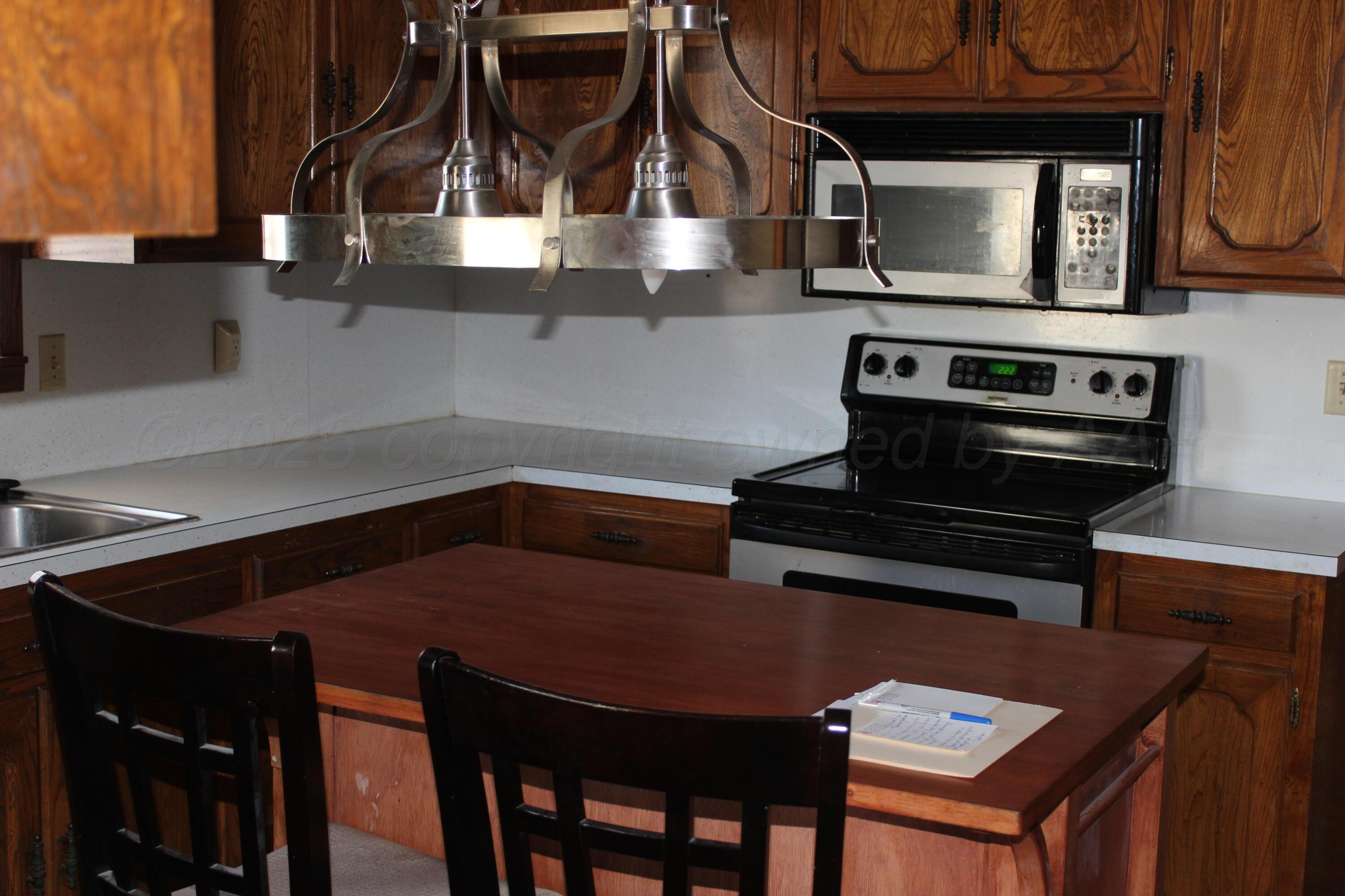 208 Star Street Property Photo 7