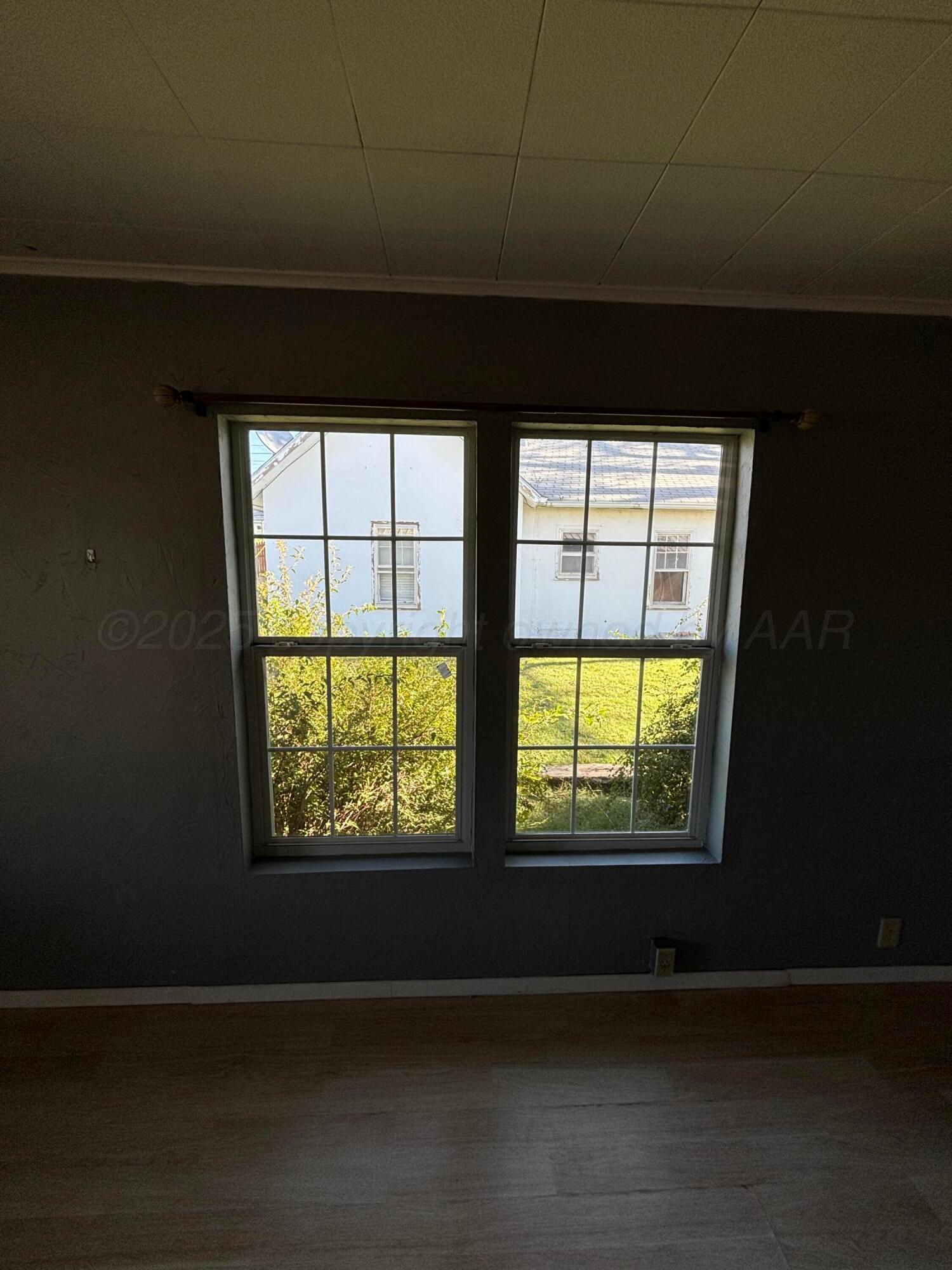 320 Summit Property Photo 16