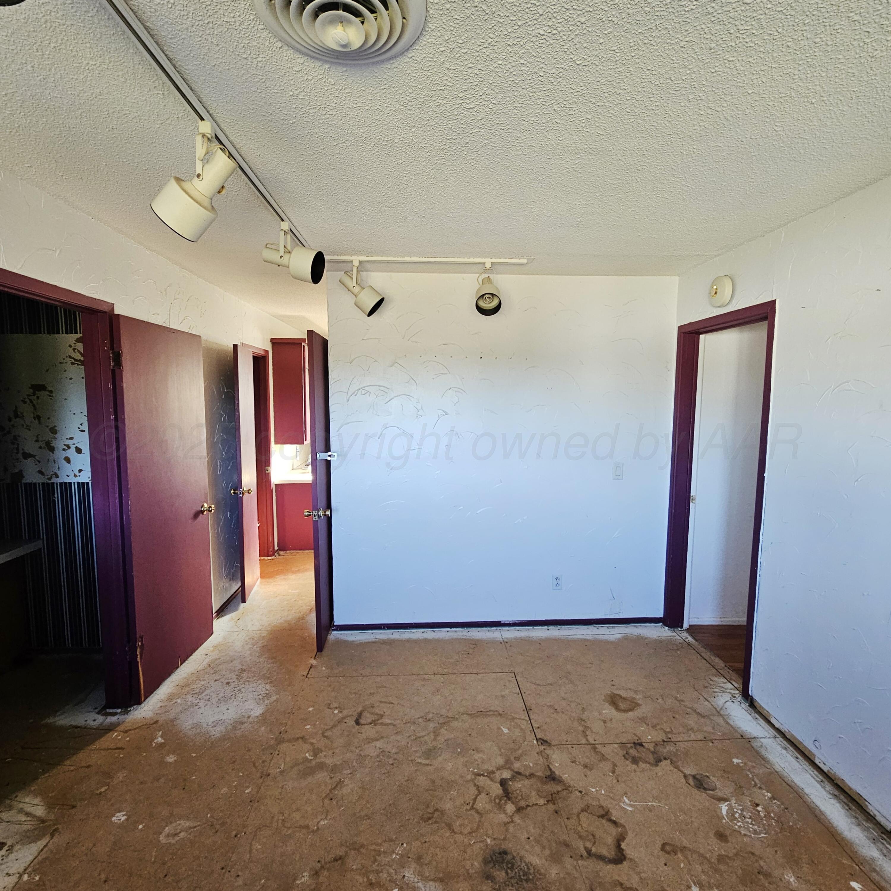 1302 S 3rd Street Property Photo 10