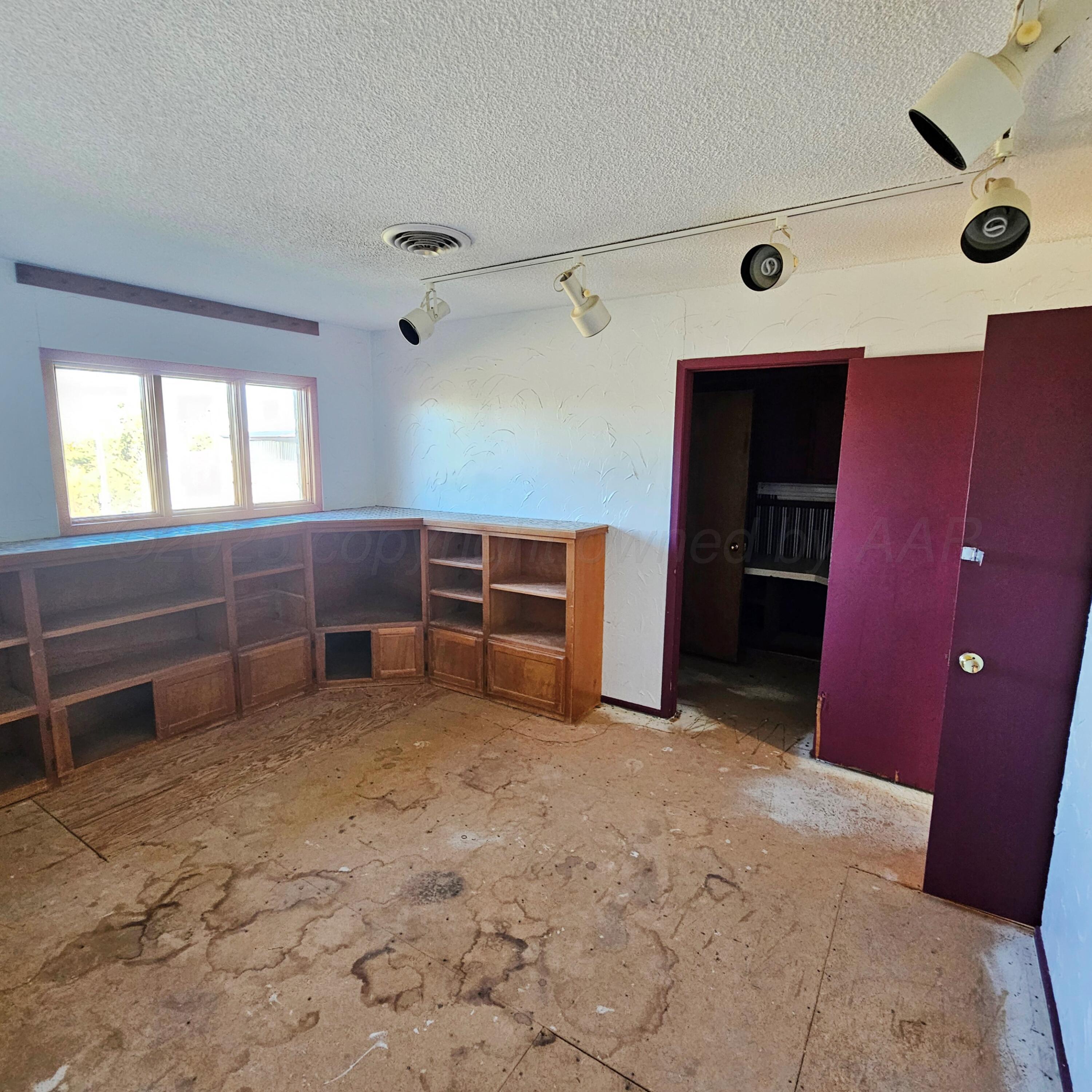 1302 S 3rd Street Property Photo 11