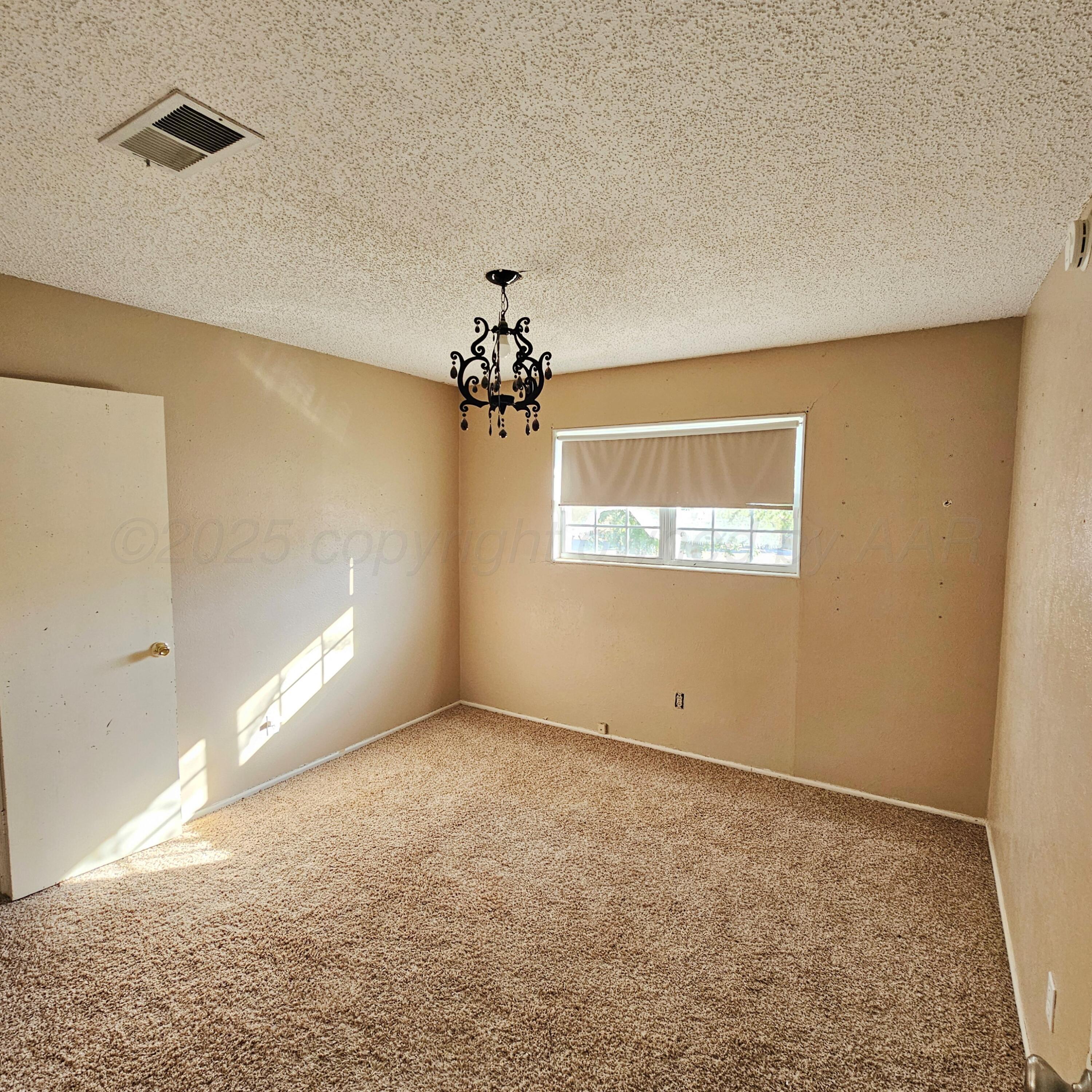 1302 S 3rd Street Property Photo 12