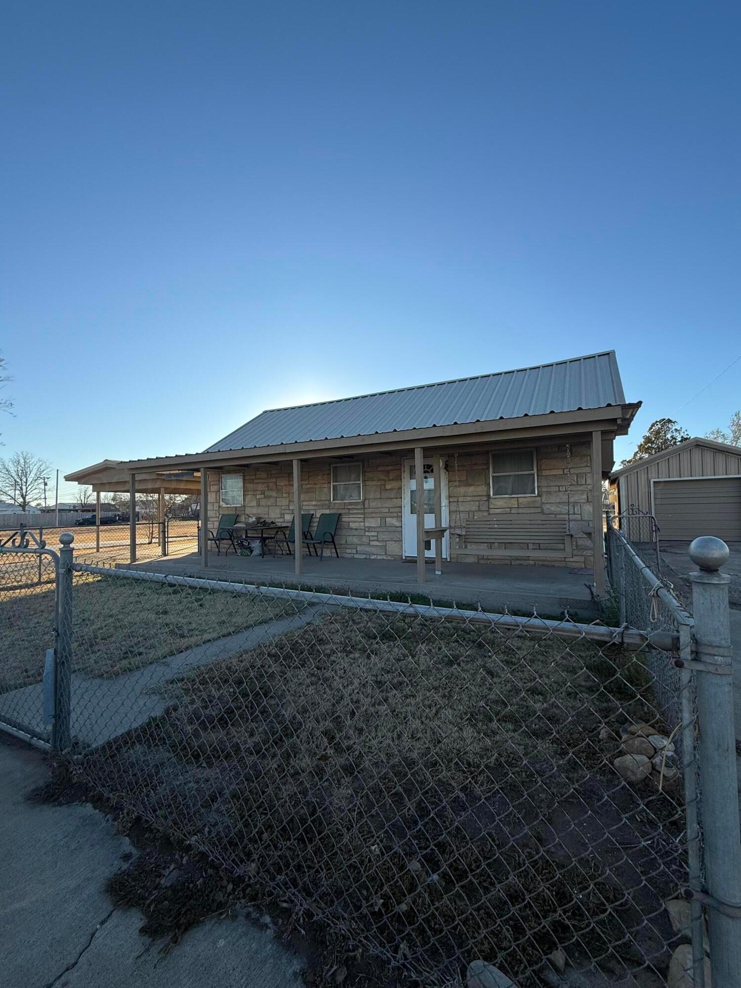 204 Ave L Property Photo 2