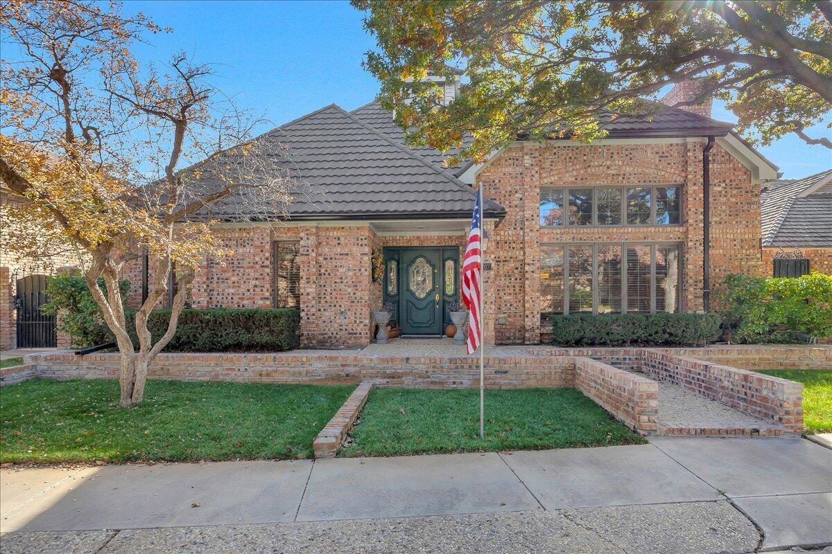 7207 Versailles Drive Property Photo 1