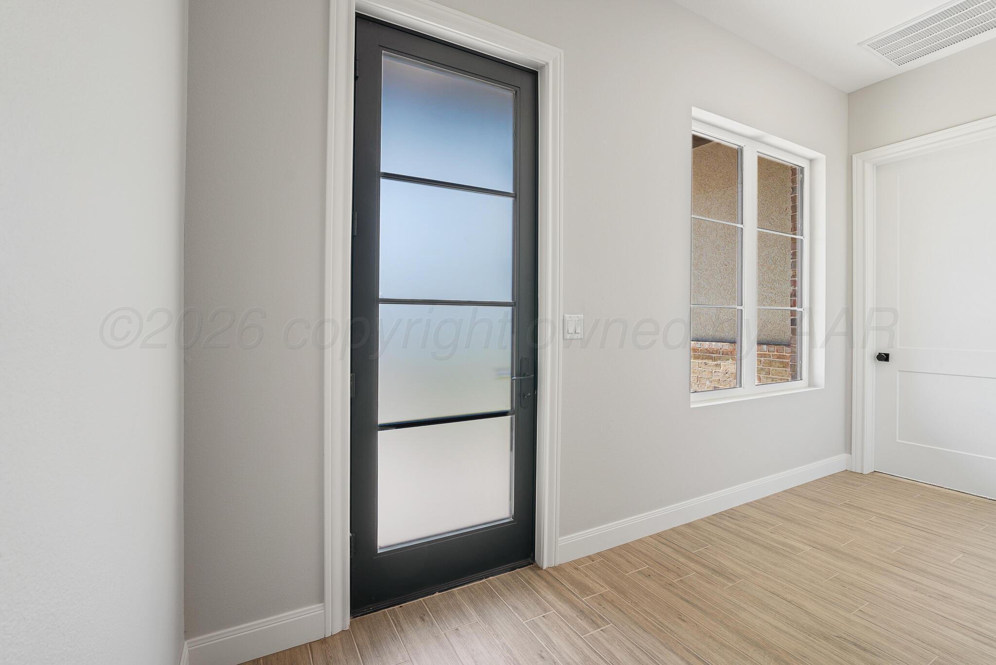 5506 Battery Street Property Photo 4