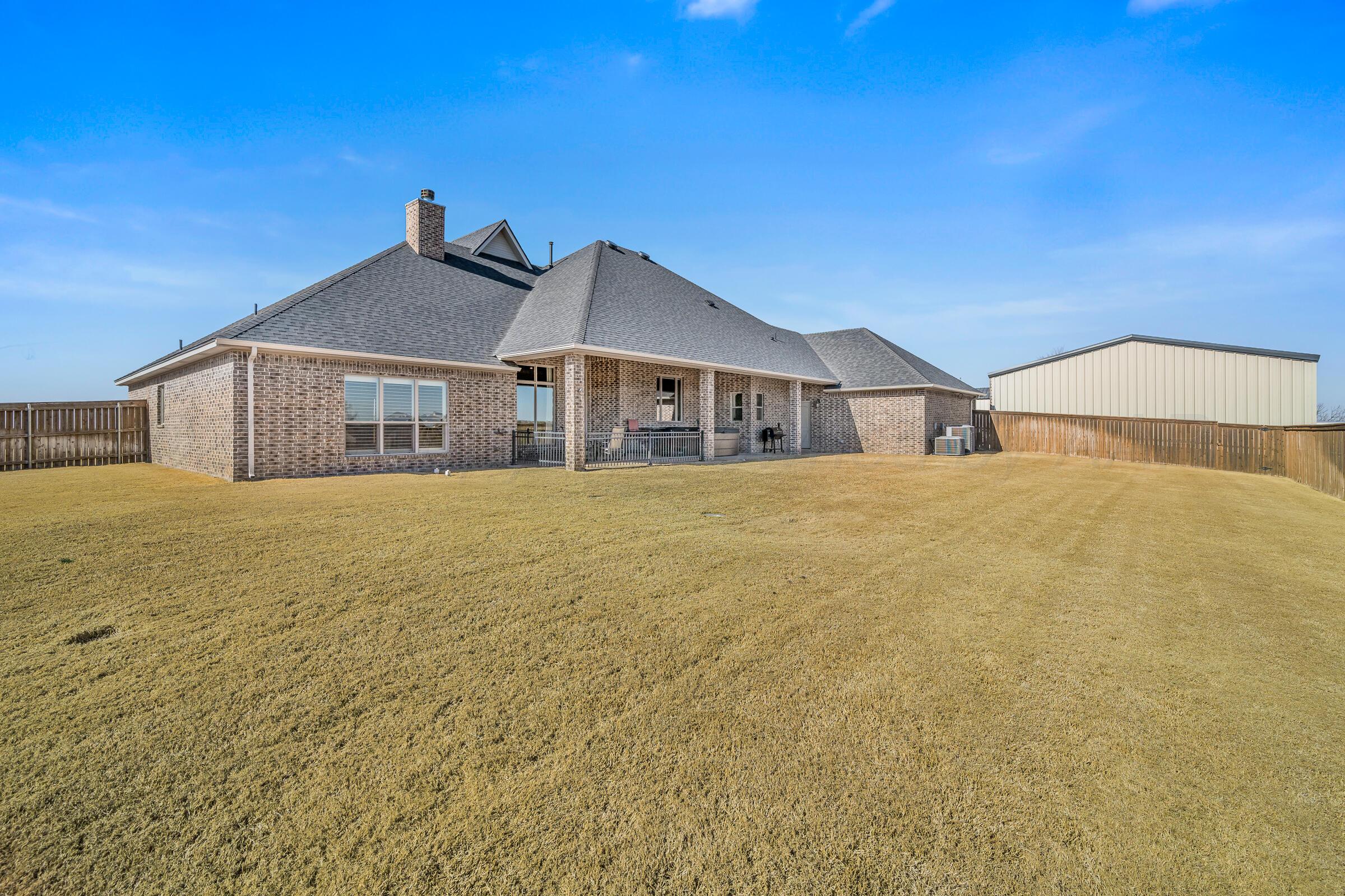 19171 Edge Cove Drive Property Photo 12