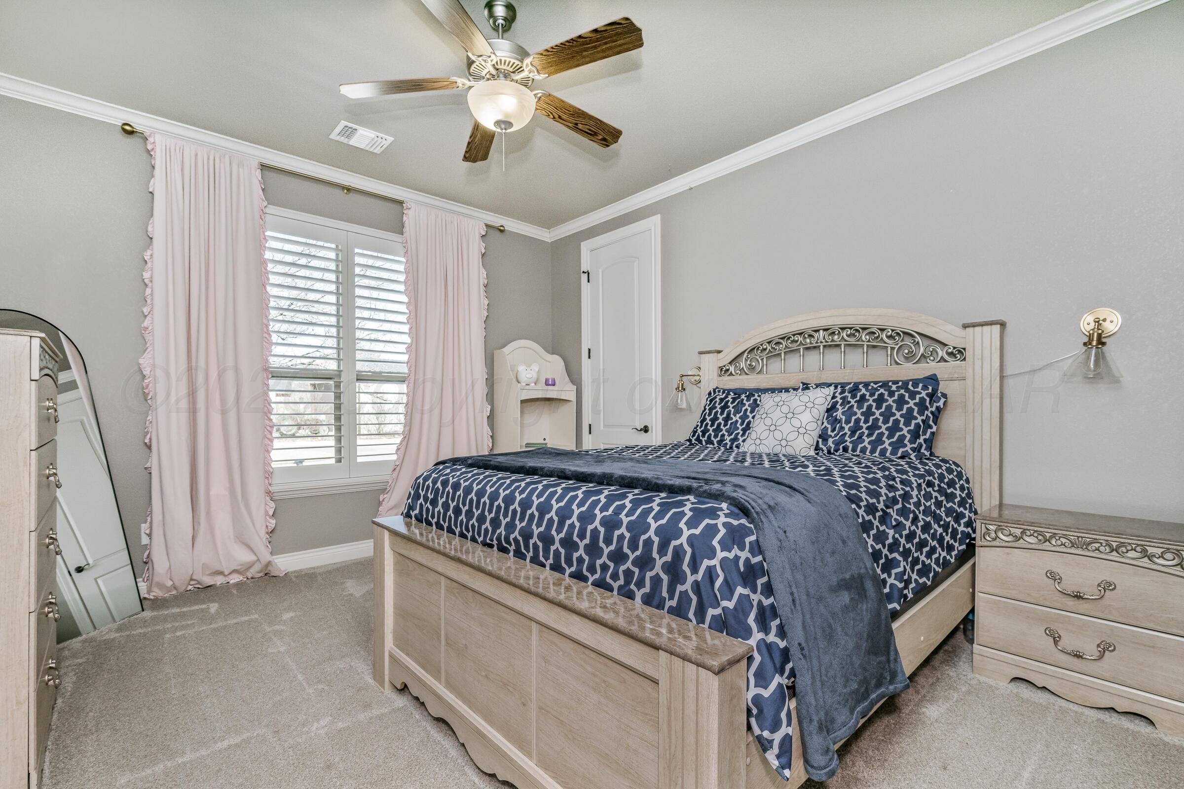 19171 Edge Cove Drive Property Photo 28