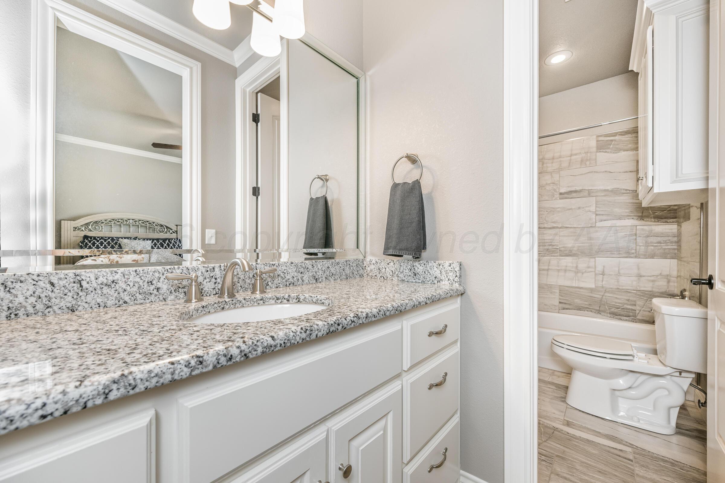 19171 Edge Cove Drive Property Photo 29