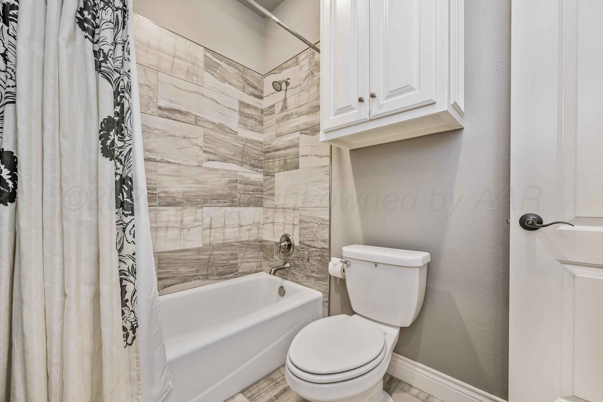 19171 Edge Cove Drive Property Photo 30