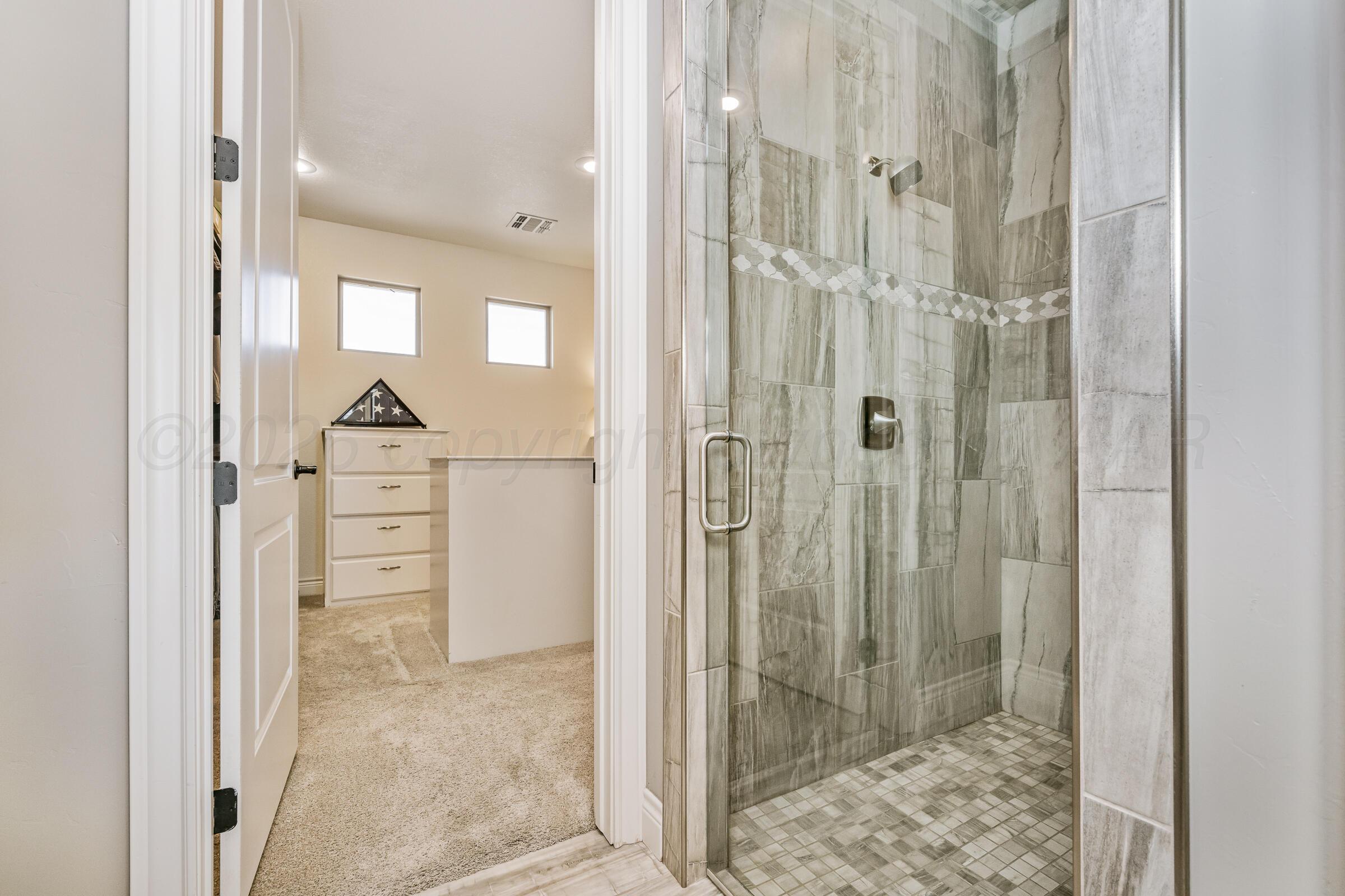 19171 Edge Cove Drive Property Photo 39