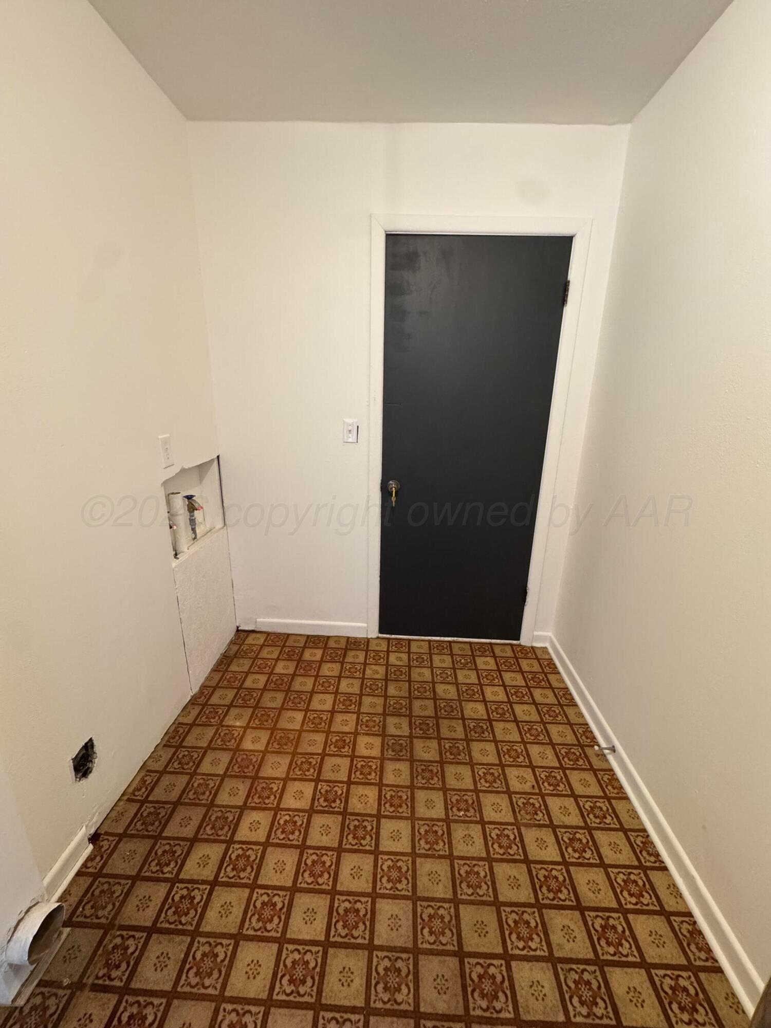 131 Ave I Property Photo 18