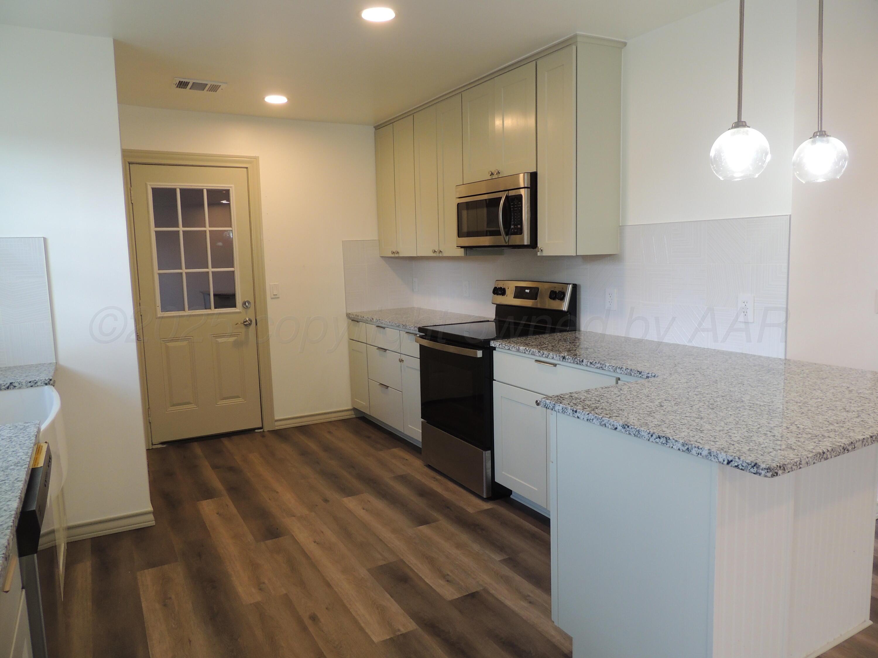 501 N Irving Street Property Photo 24