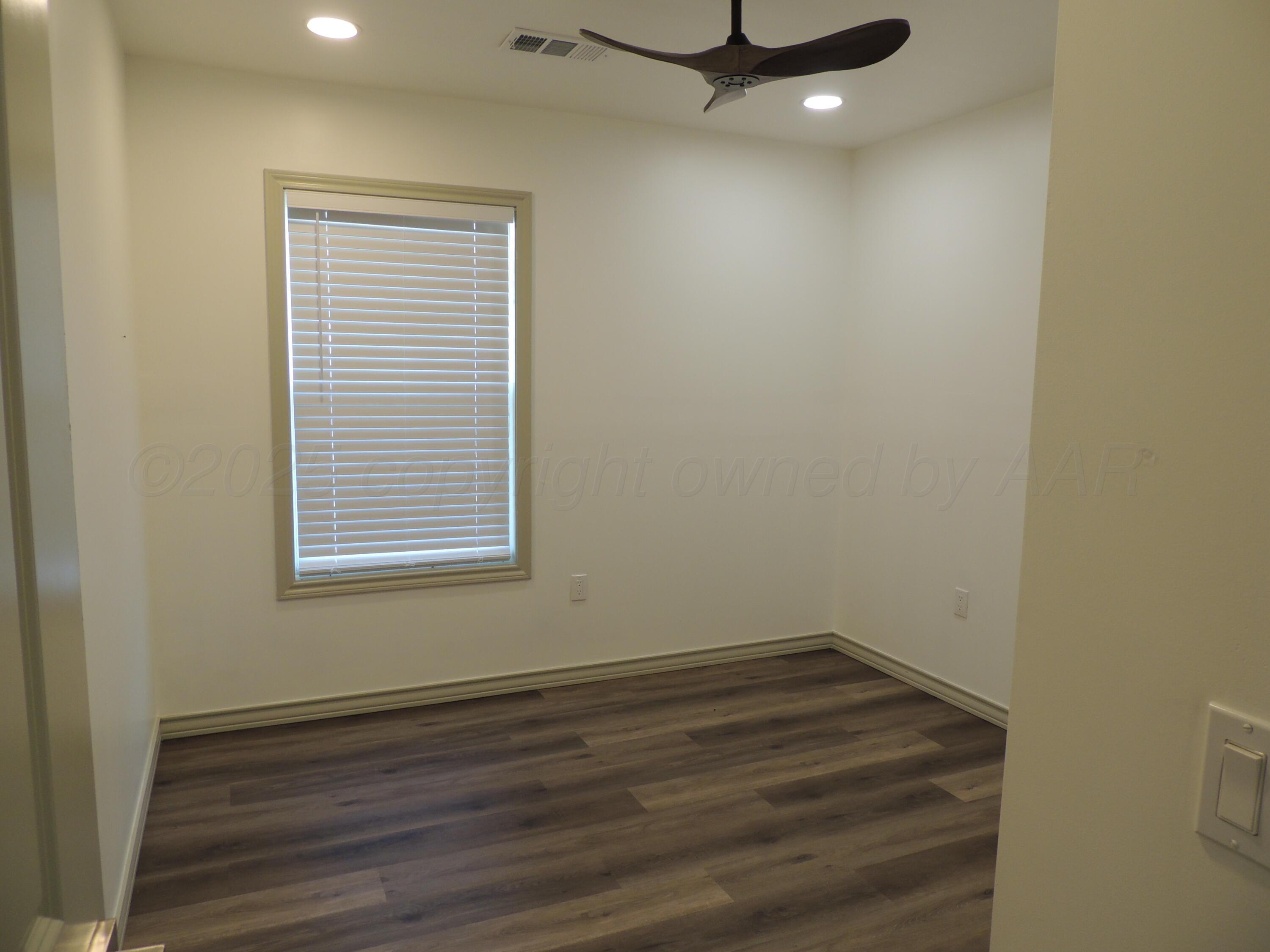 501 N Irving Street Property Photo 18