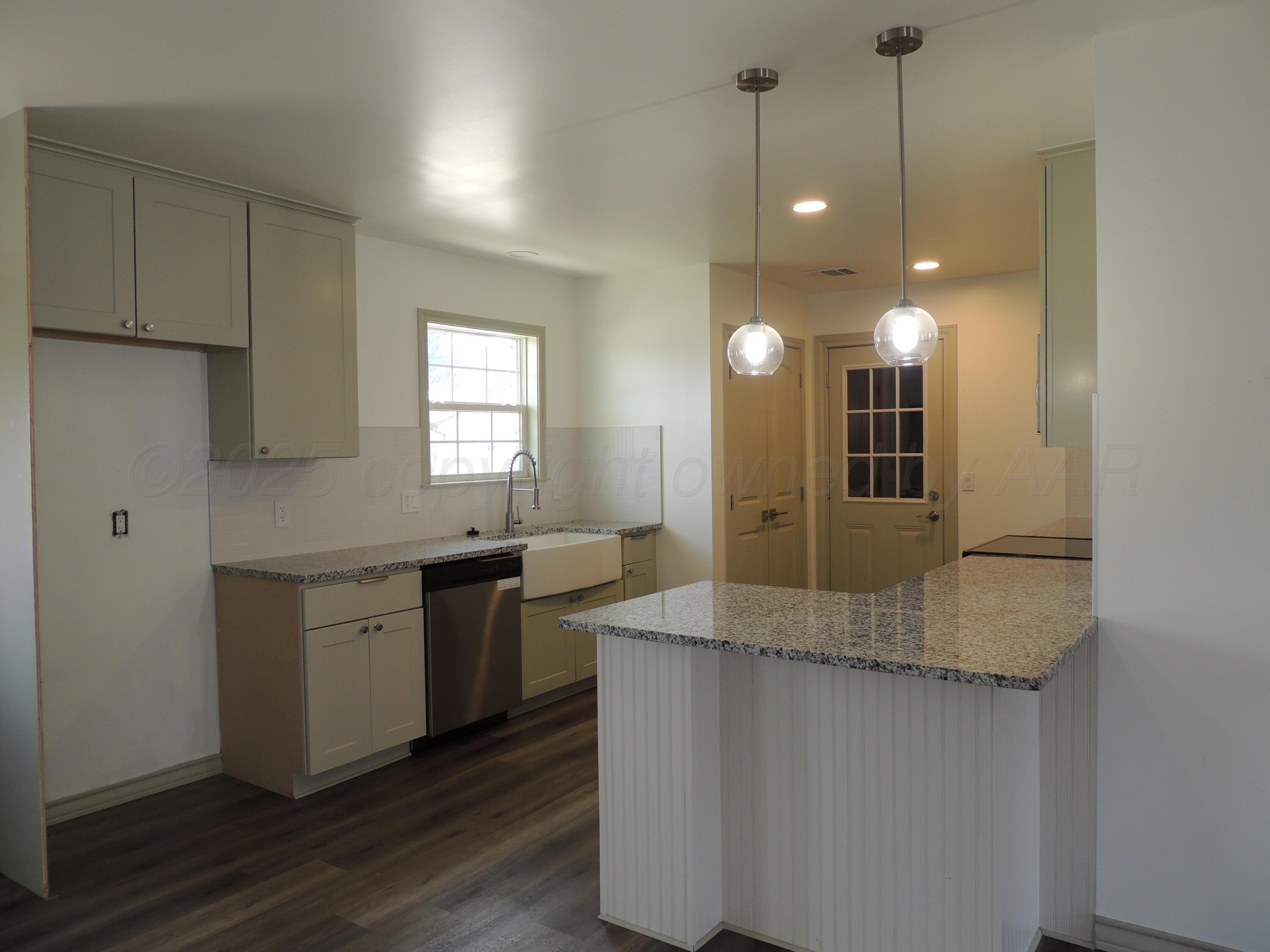 501 N Irving Street Property Photo 26