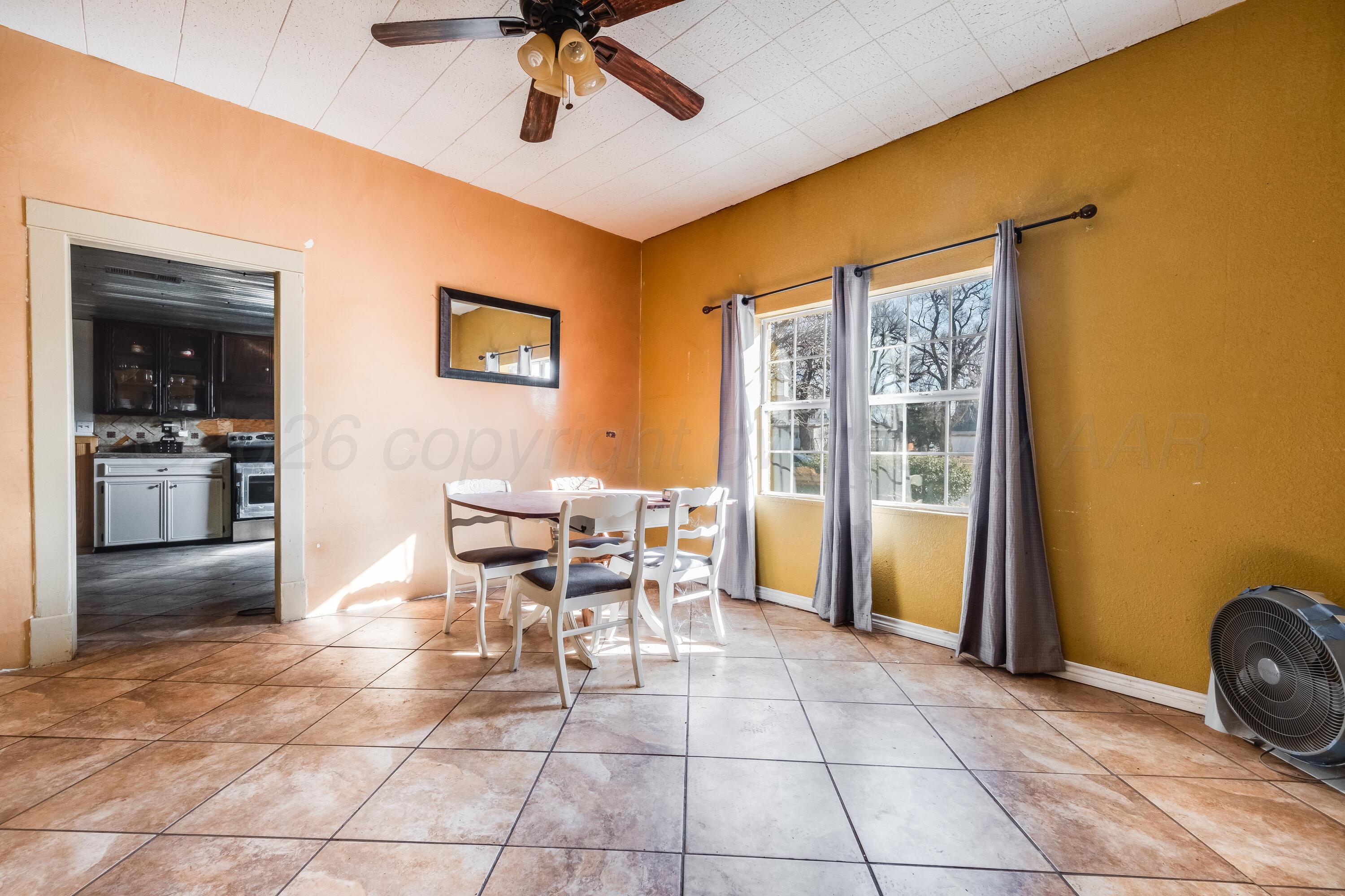 408 W Oklahoma Avenue Property Photo 7
