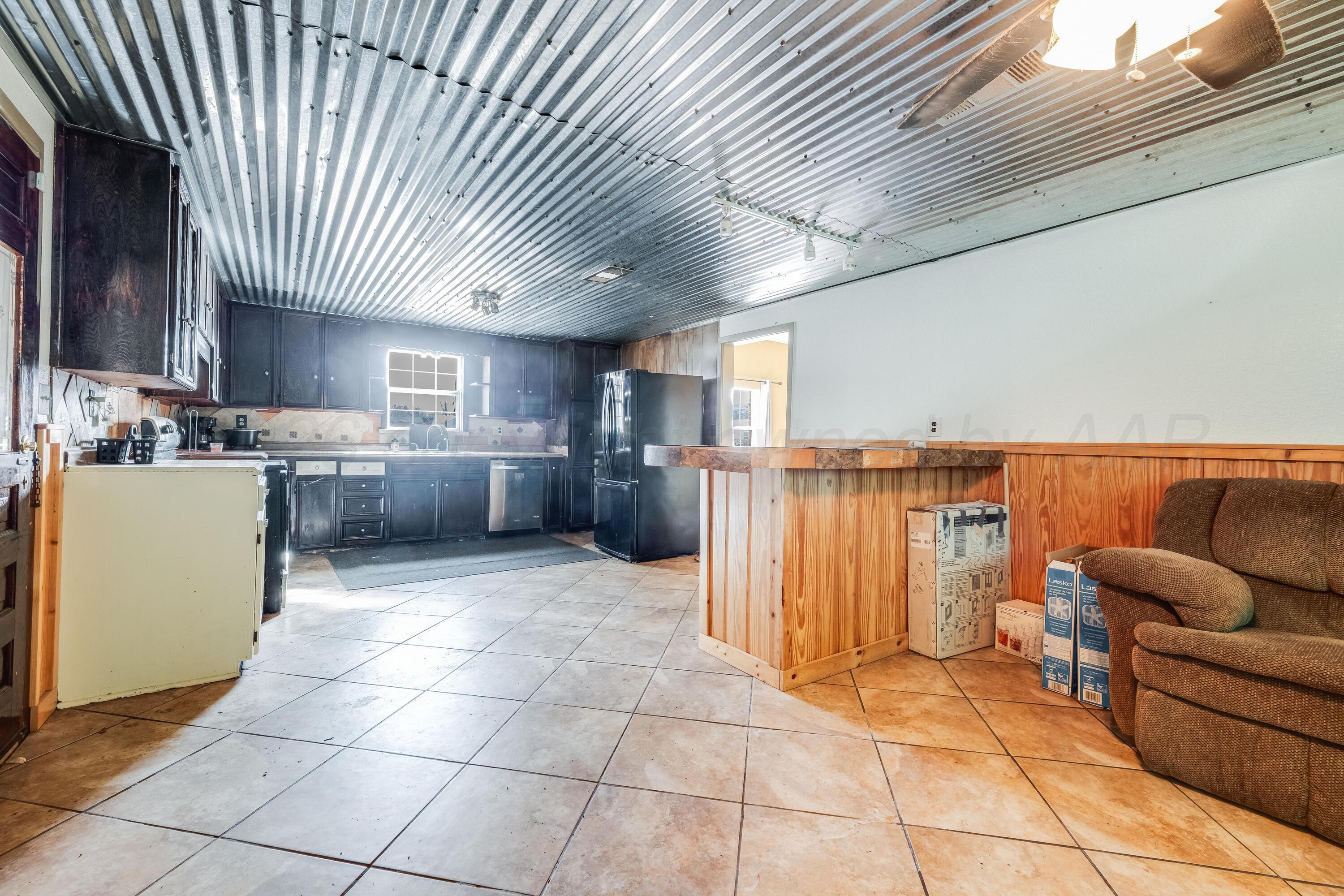 408 W Oklahoma Avenue Property Photo 10